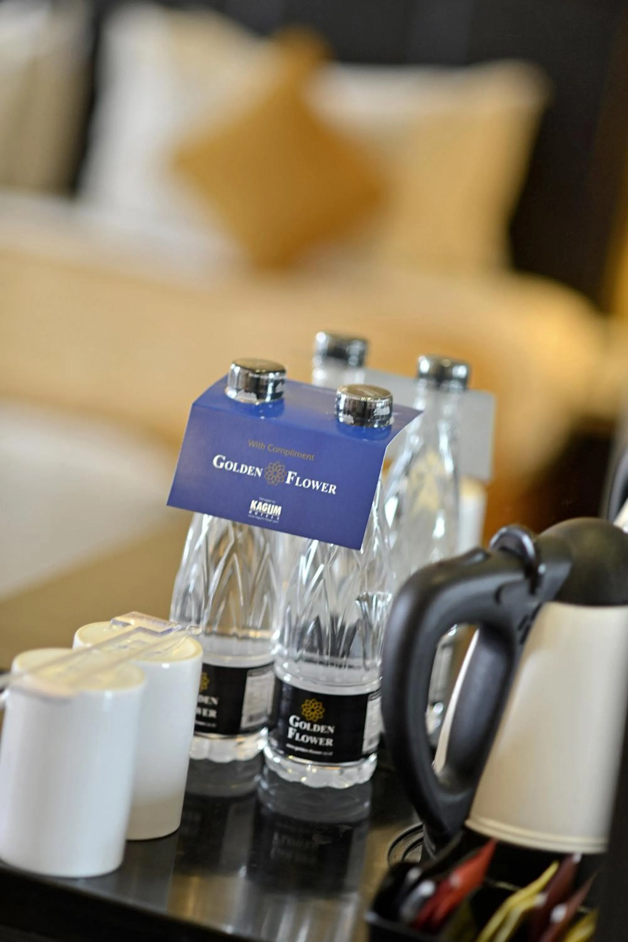 Coffee/tea facilities in Golden Flower by KAGUM Hotels