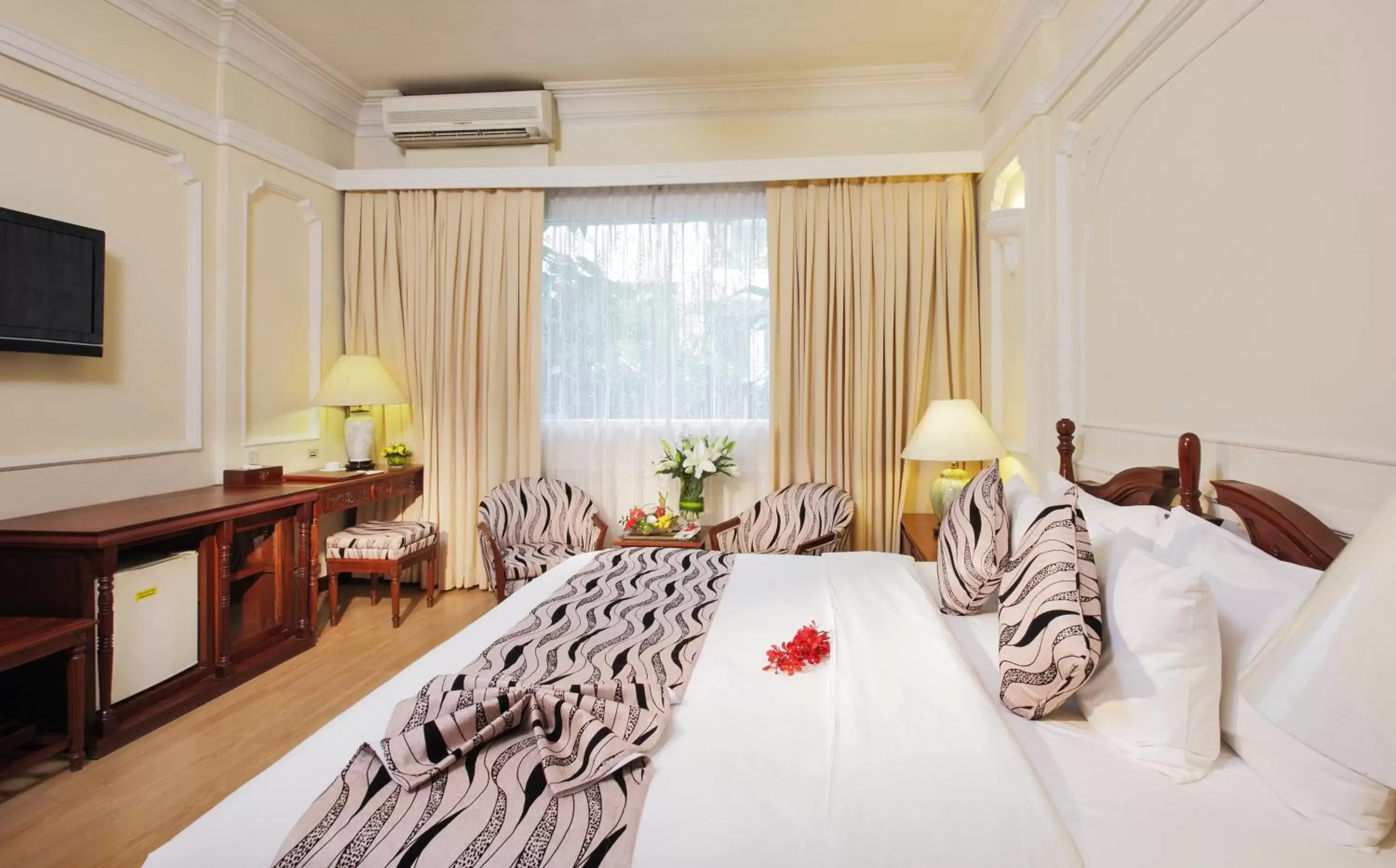 Bedroom in Royal Hotel Saigon