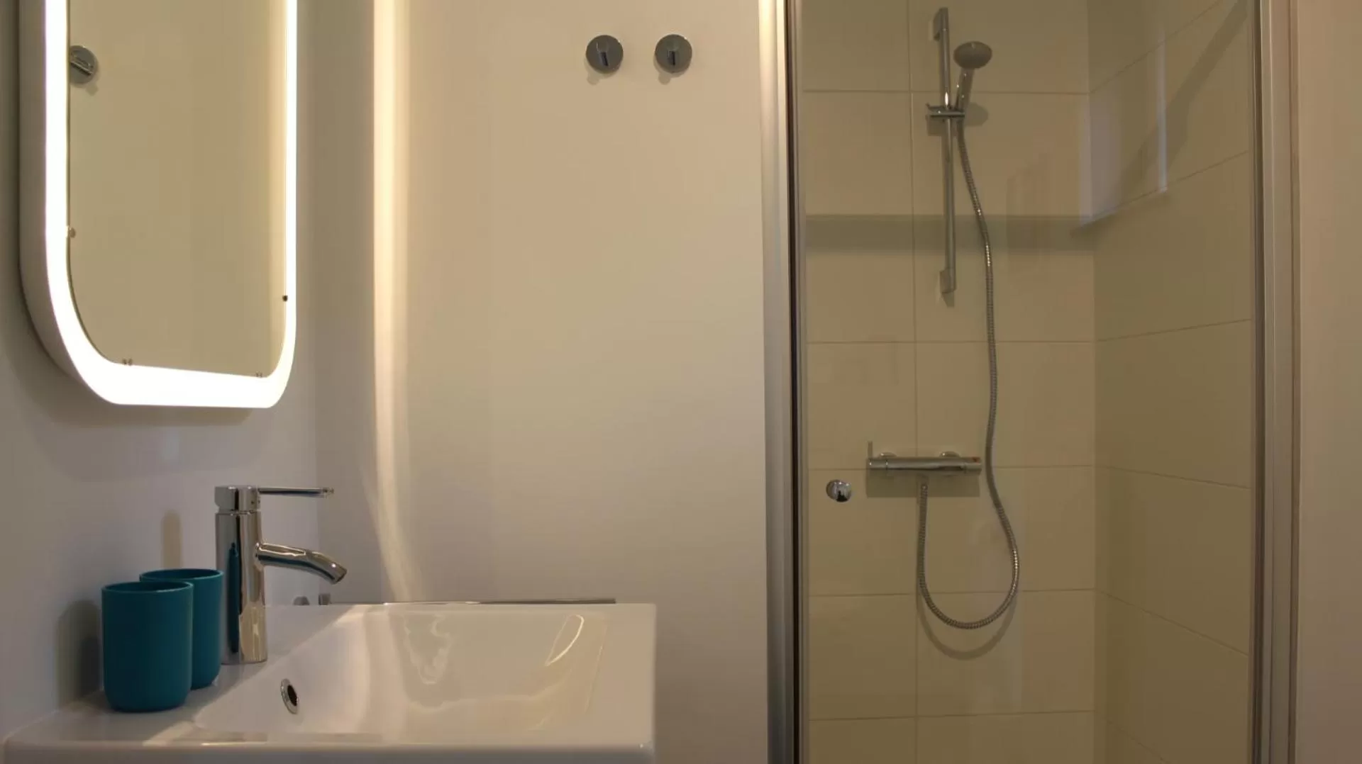 Shower in B&B Les Lits de Nohaipré