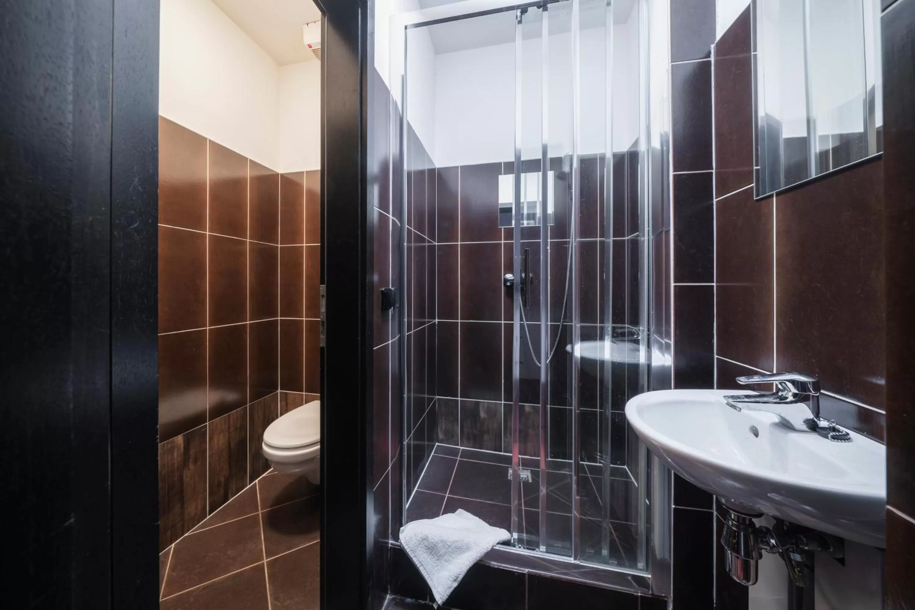 Shower in Hotel Astory Plzeň