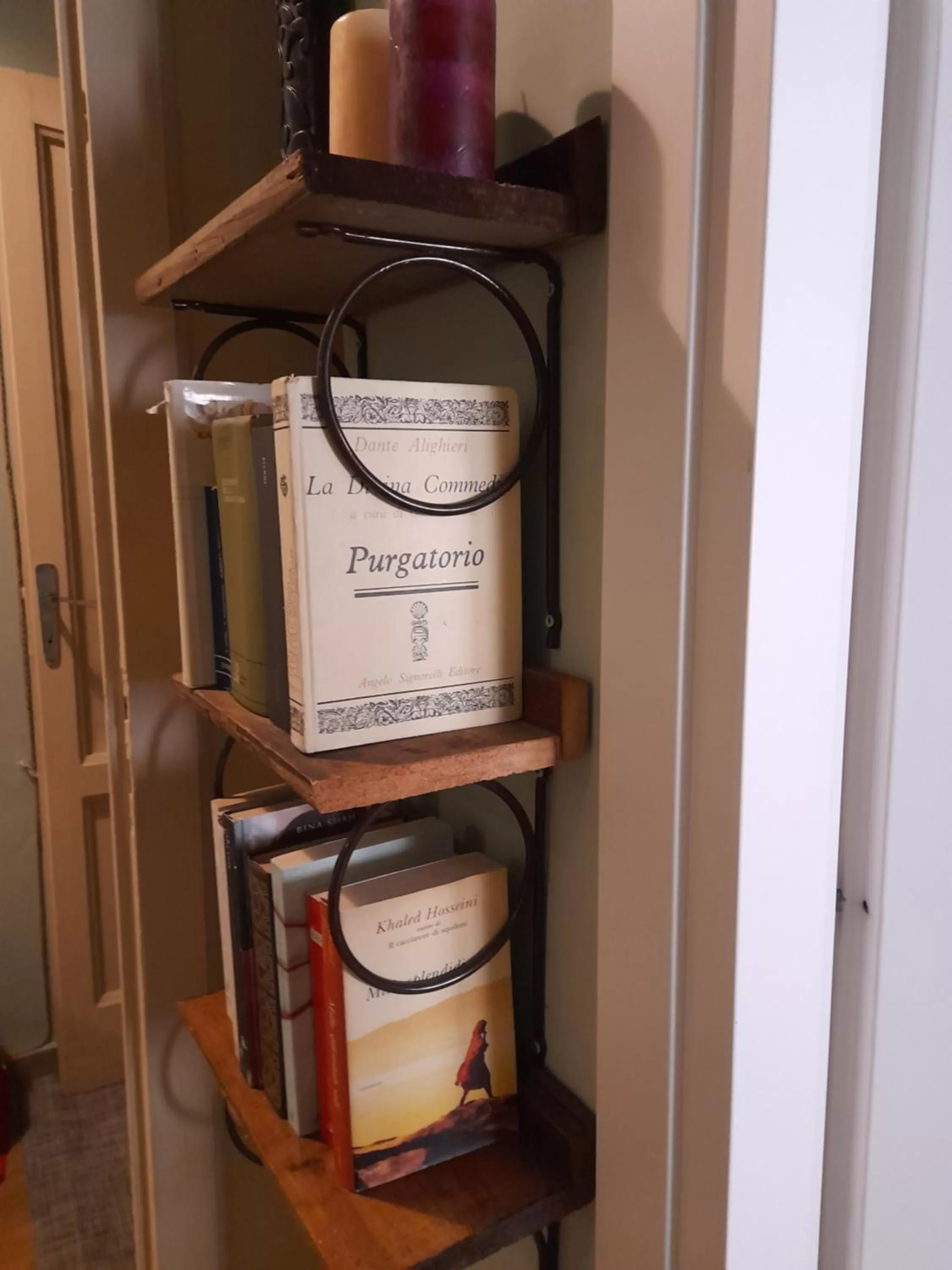 Decorative detail in Lavilletta B&B