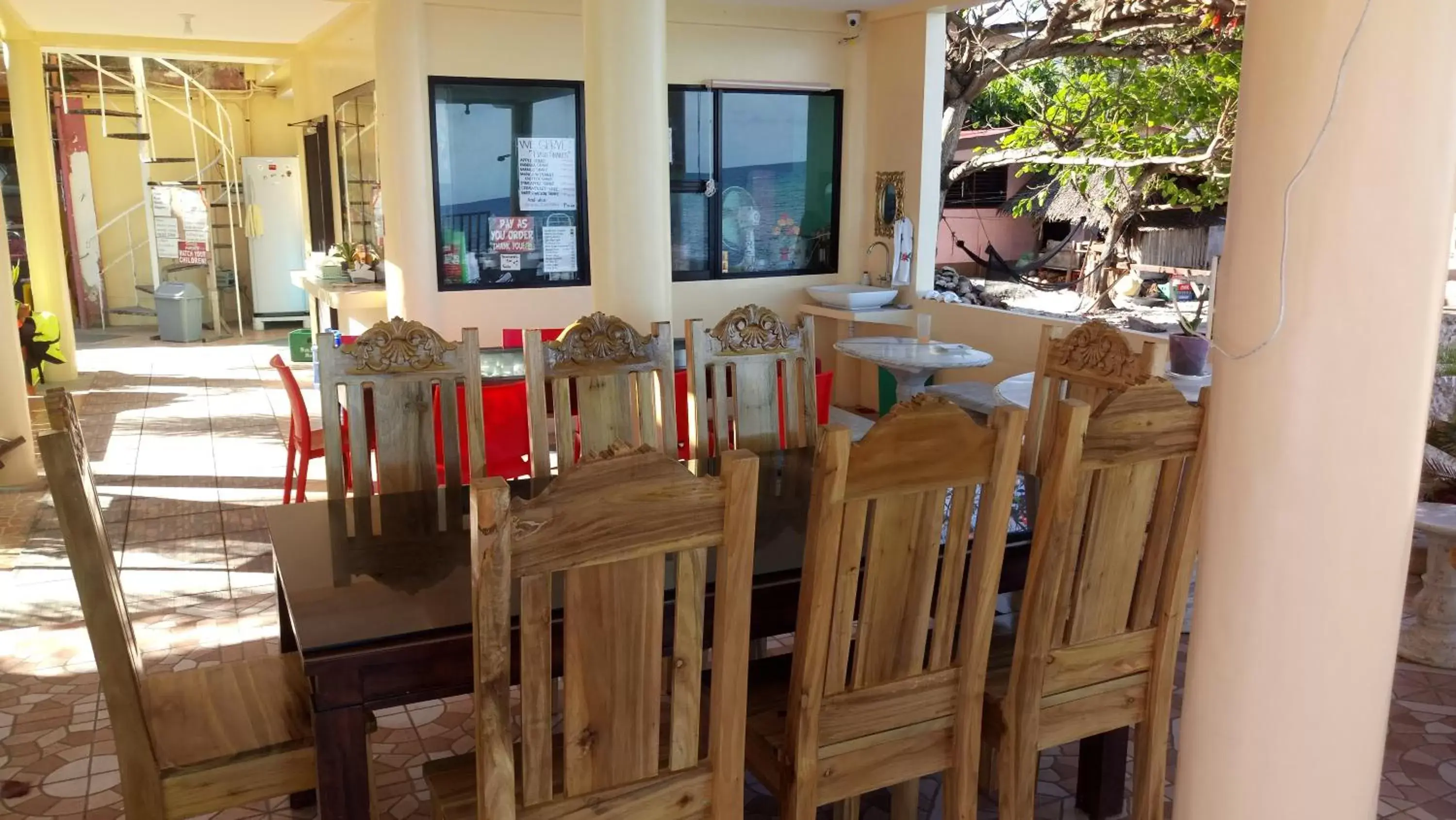 Restaurant/Places to Eat in Sascha's Resort Oslob