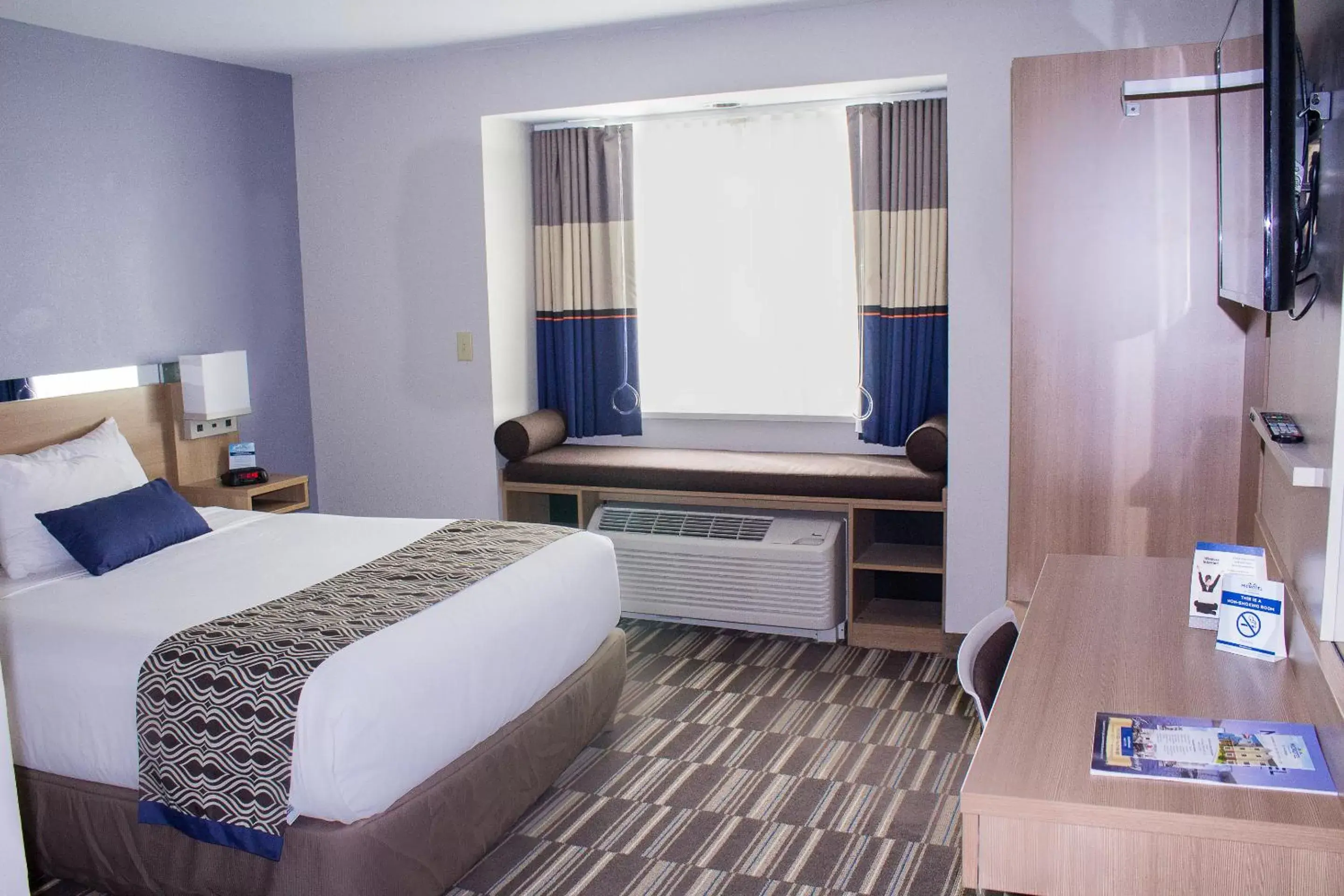 Bed in Microtel Inn & Suites by Wyndham - Penn Yan
