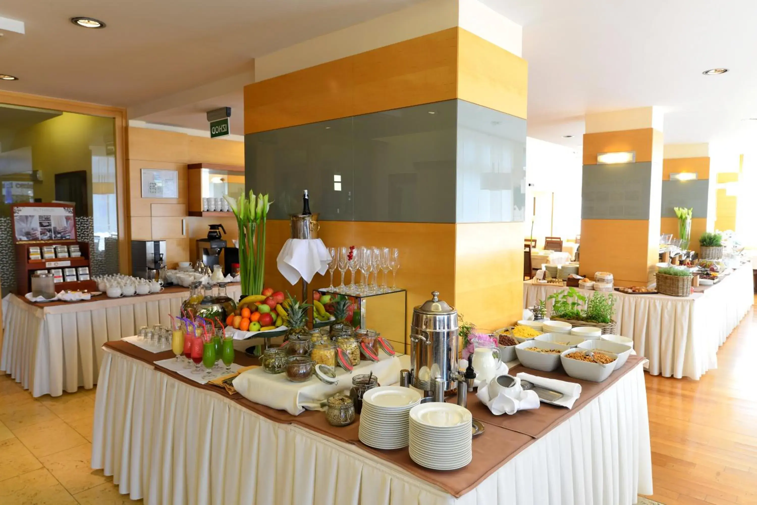 Buffet breakfast in Hotel Lovec Buffet breakfast in Hotel Lovec