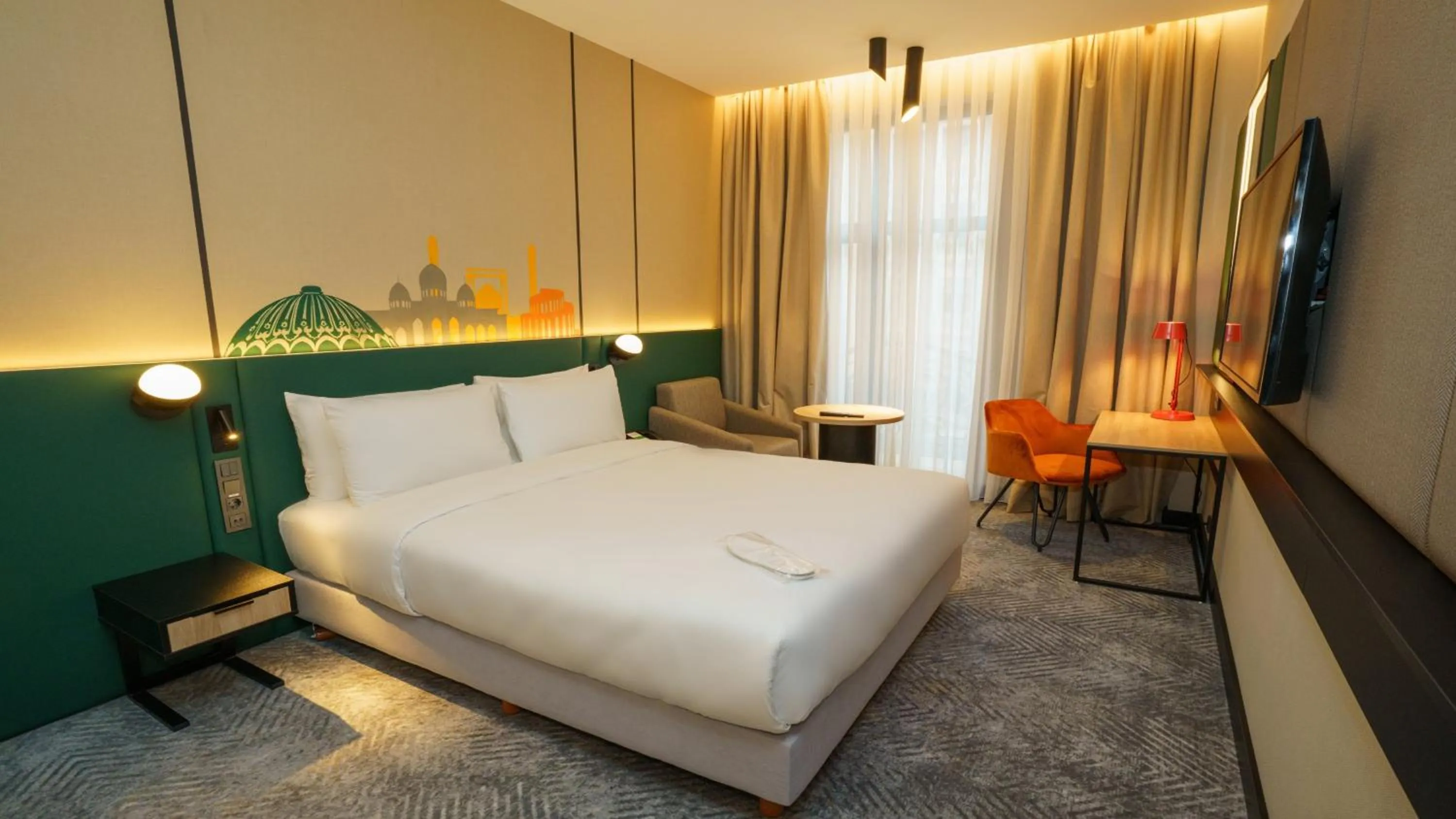 Photo of the whole room, Bed in Holiday Inn Tashkent City by IHG