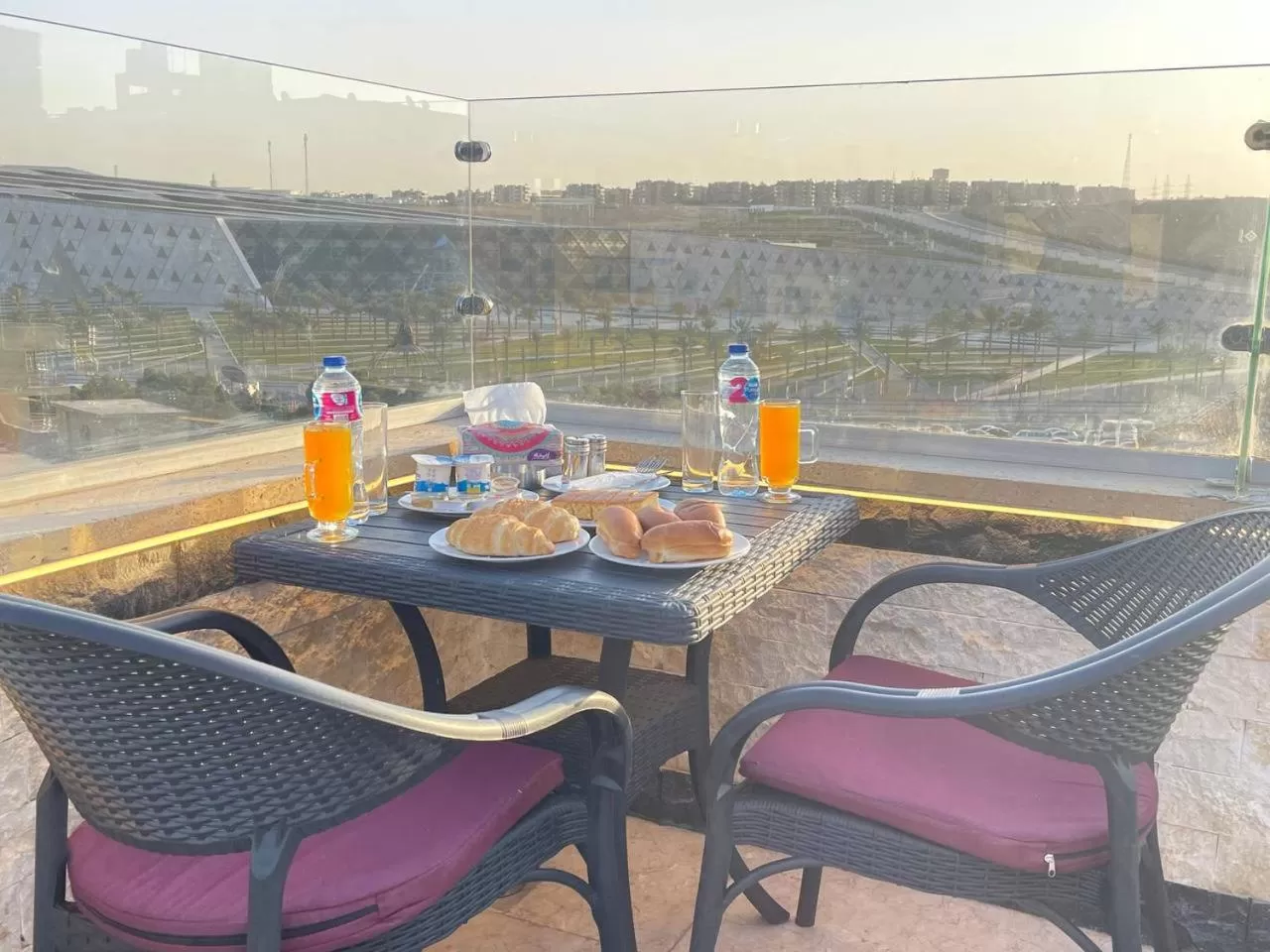 Breakfast in Jewel Grand Museum & Pyramids View