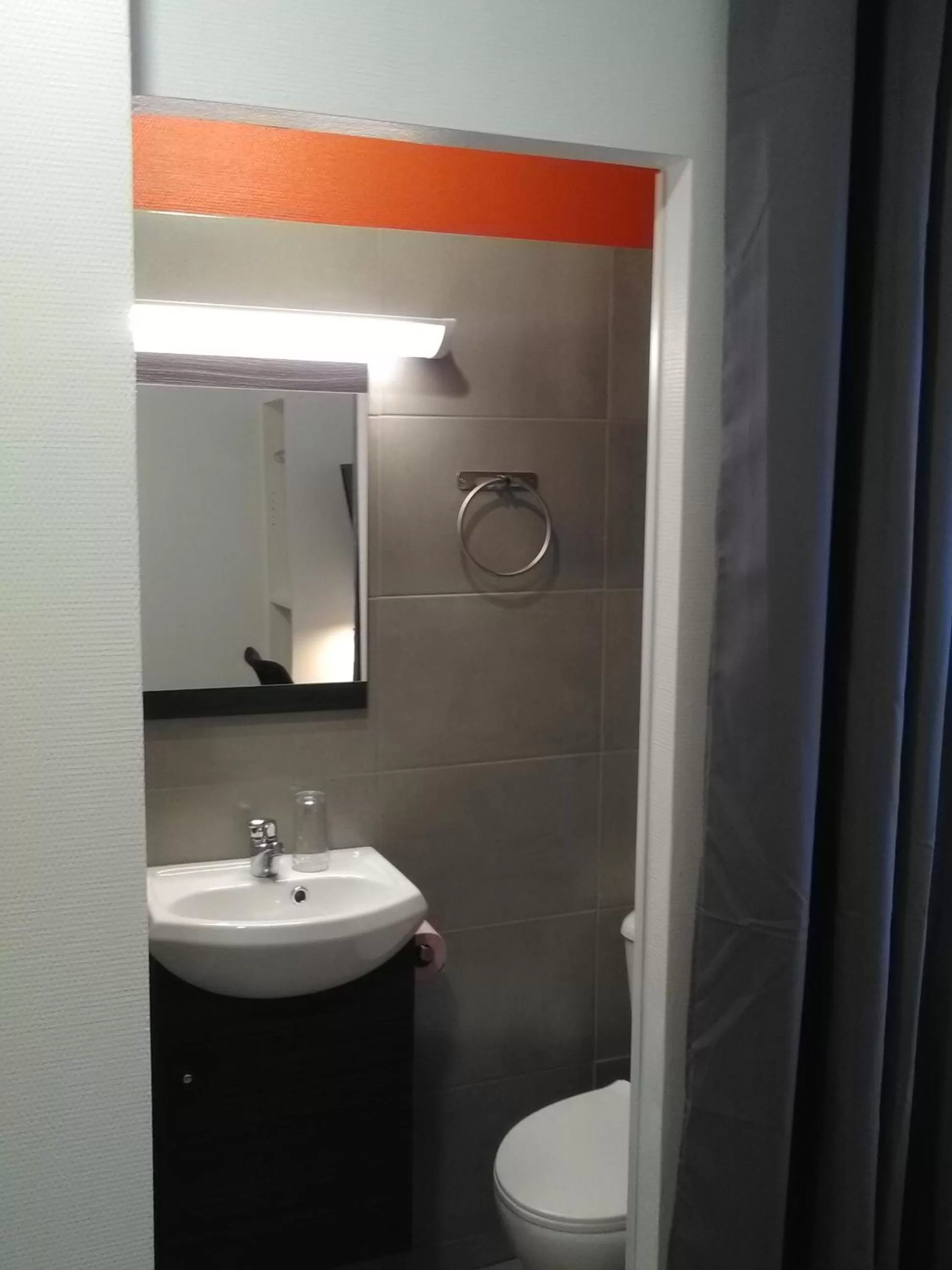 Bathroom in L Etoile d'Argent