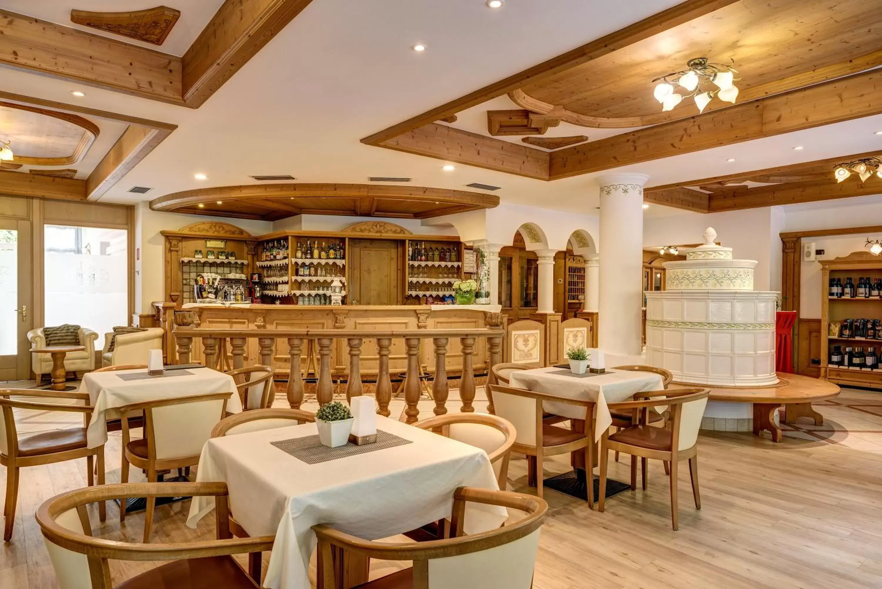 Lounge or bar, Restaurant/Places to Eat in Aparthotel Wellness Villa di Bosco