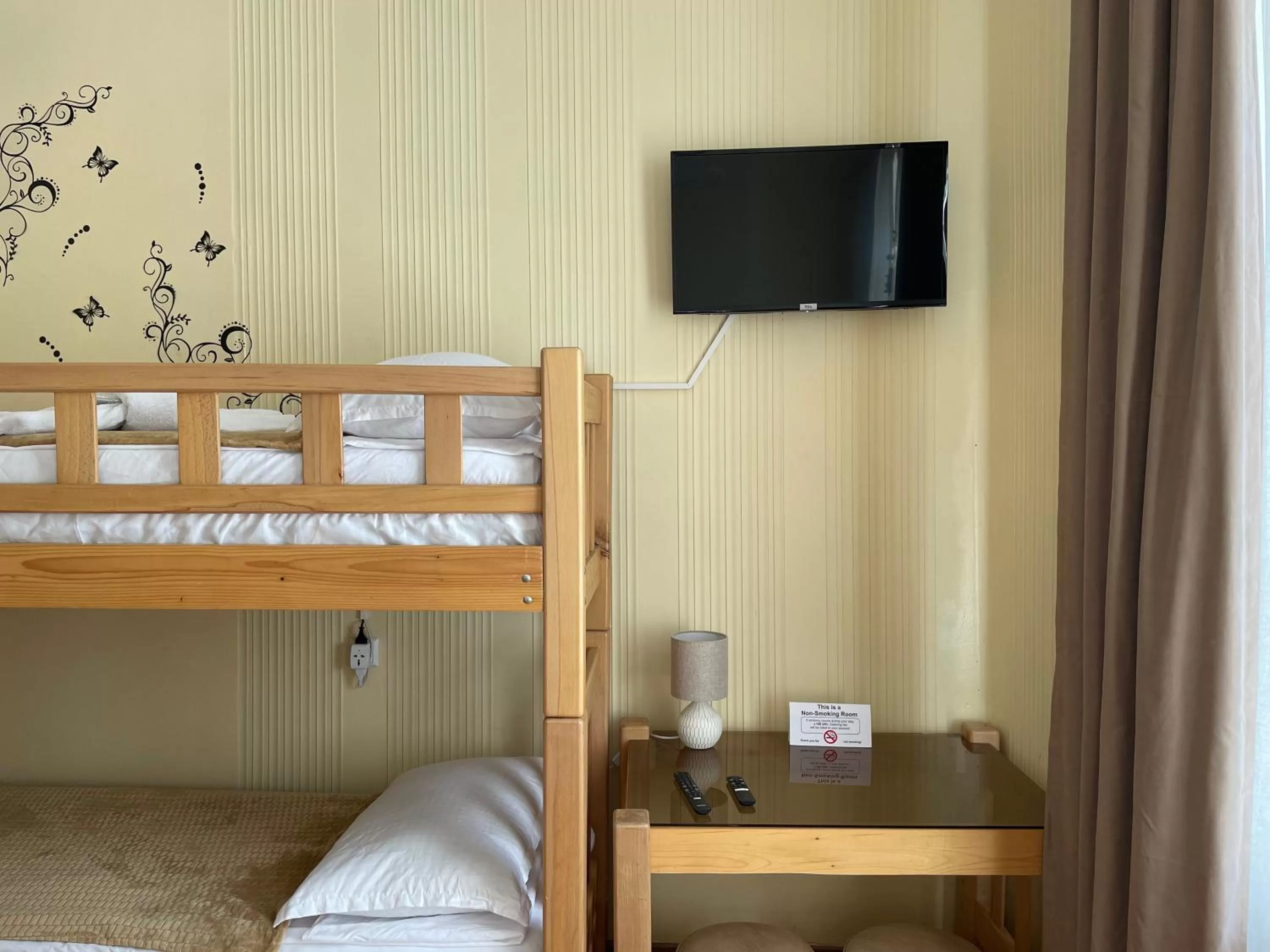 Bedroom, Bed in Hotel 1870