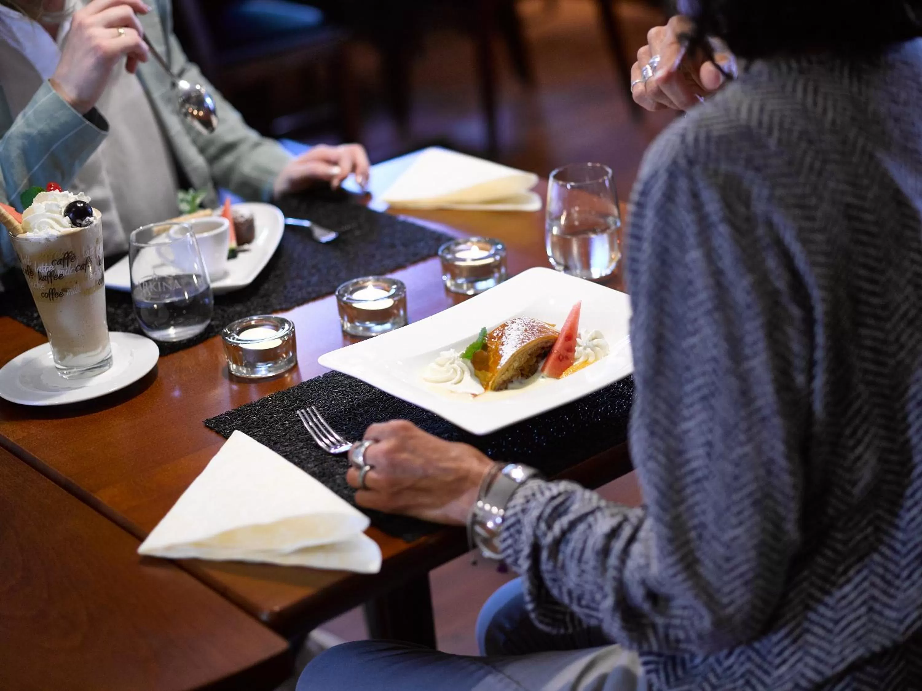 Restaurant/places to eat in Hotel Holiday Thun