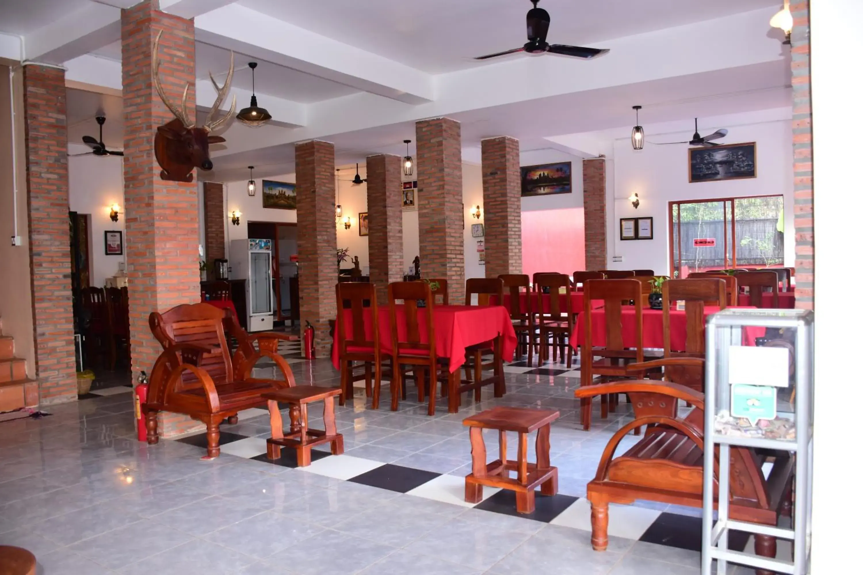 Restaurant/places to eat in Bou Savy Guesthouse Restaurant/places to eat in Bou Savy Guesthouse