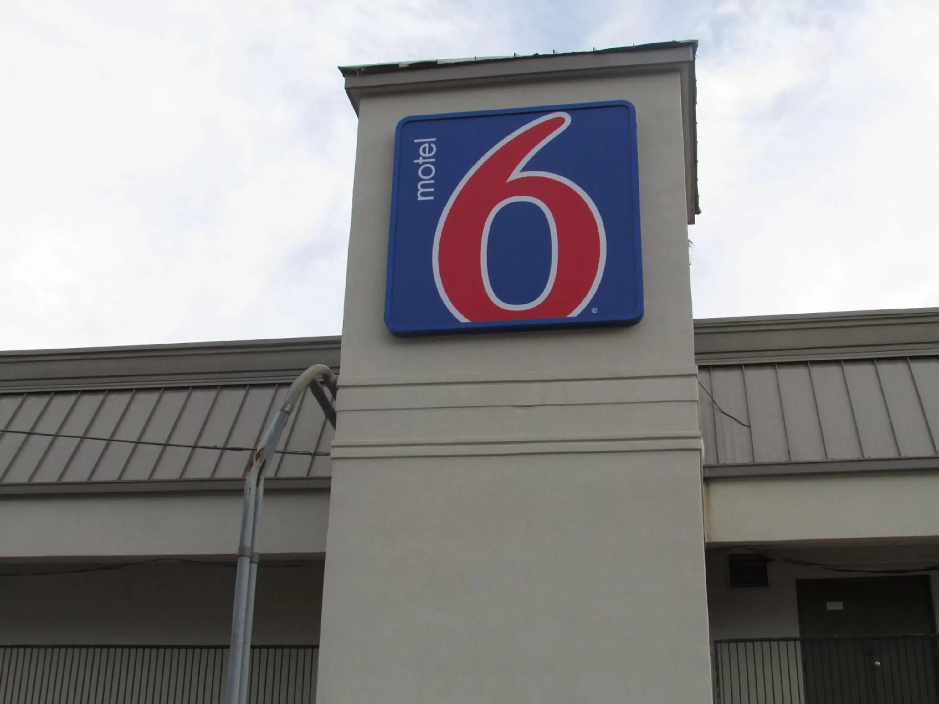 Property building in Motel 6 Brookhaven, Ms