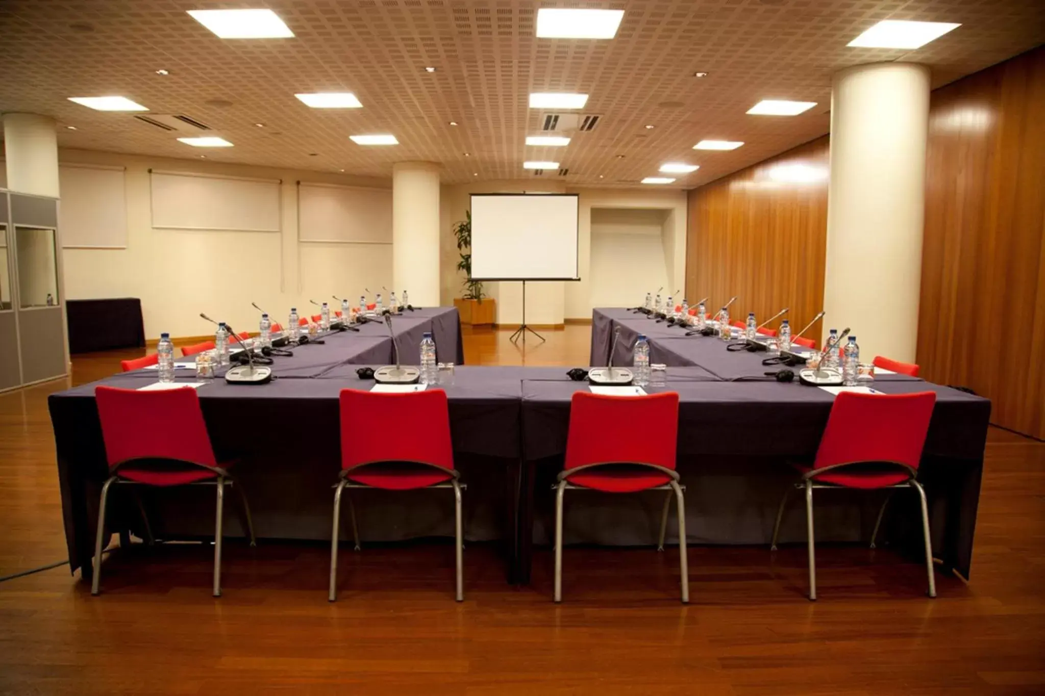 Business facilities in MS Aparthotel