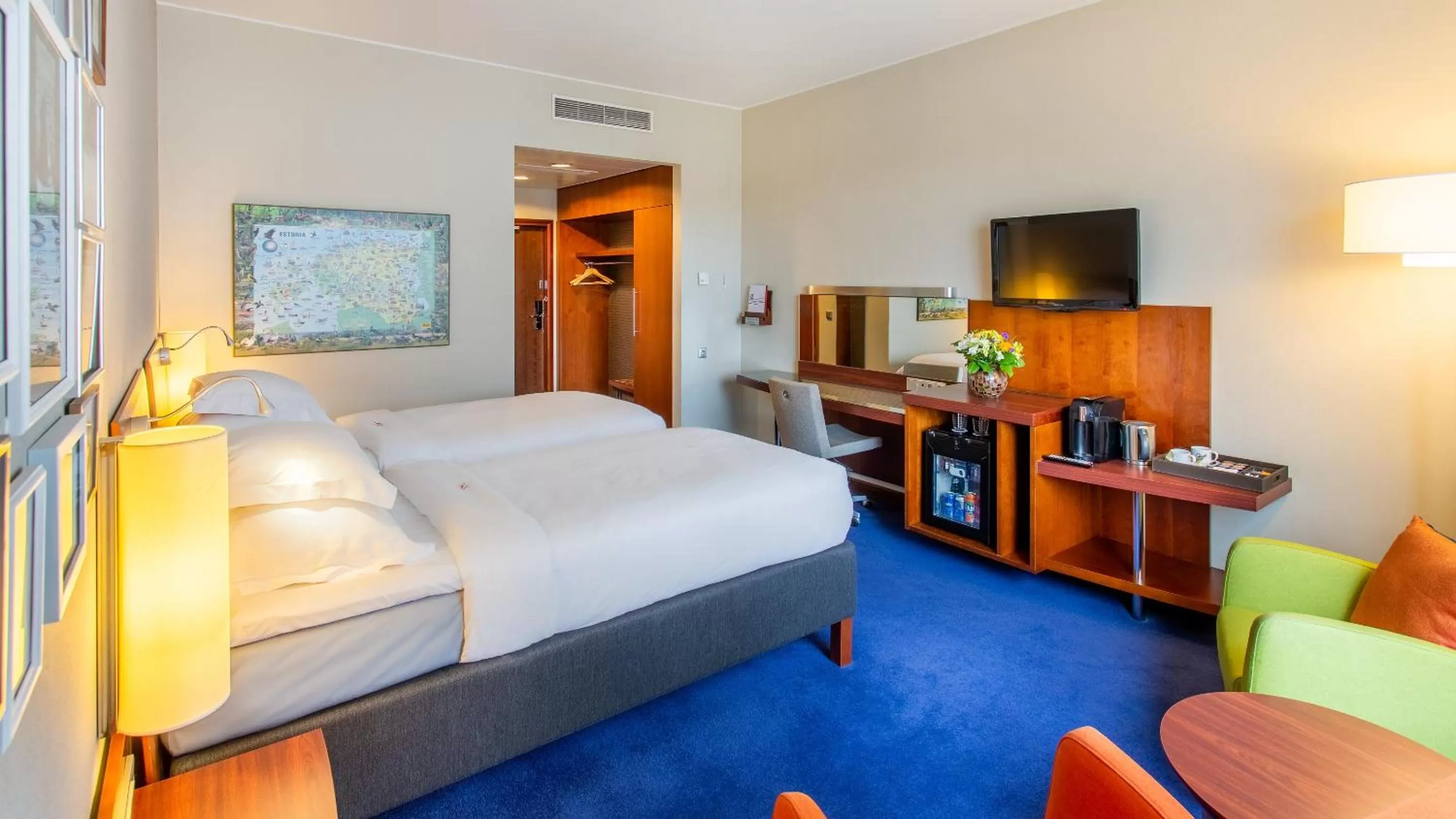 Coffee/tea facilities, Bed in Original Sokos Hotel Viru