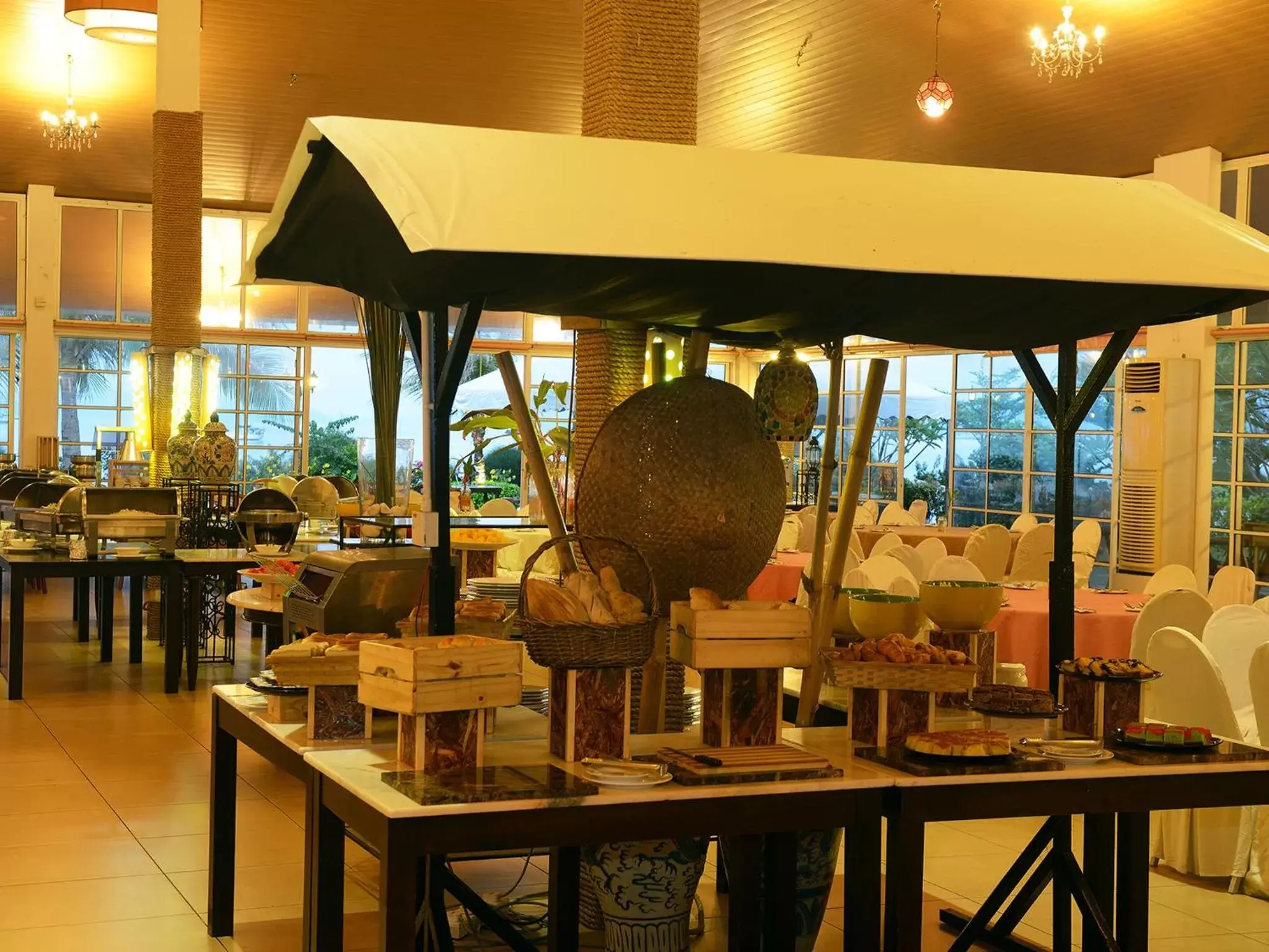 Buffet breakfast, Restaurant/Places to Eat in Bella Vista Waterfront Resort, Kuah Langkawi