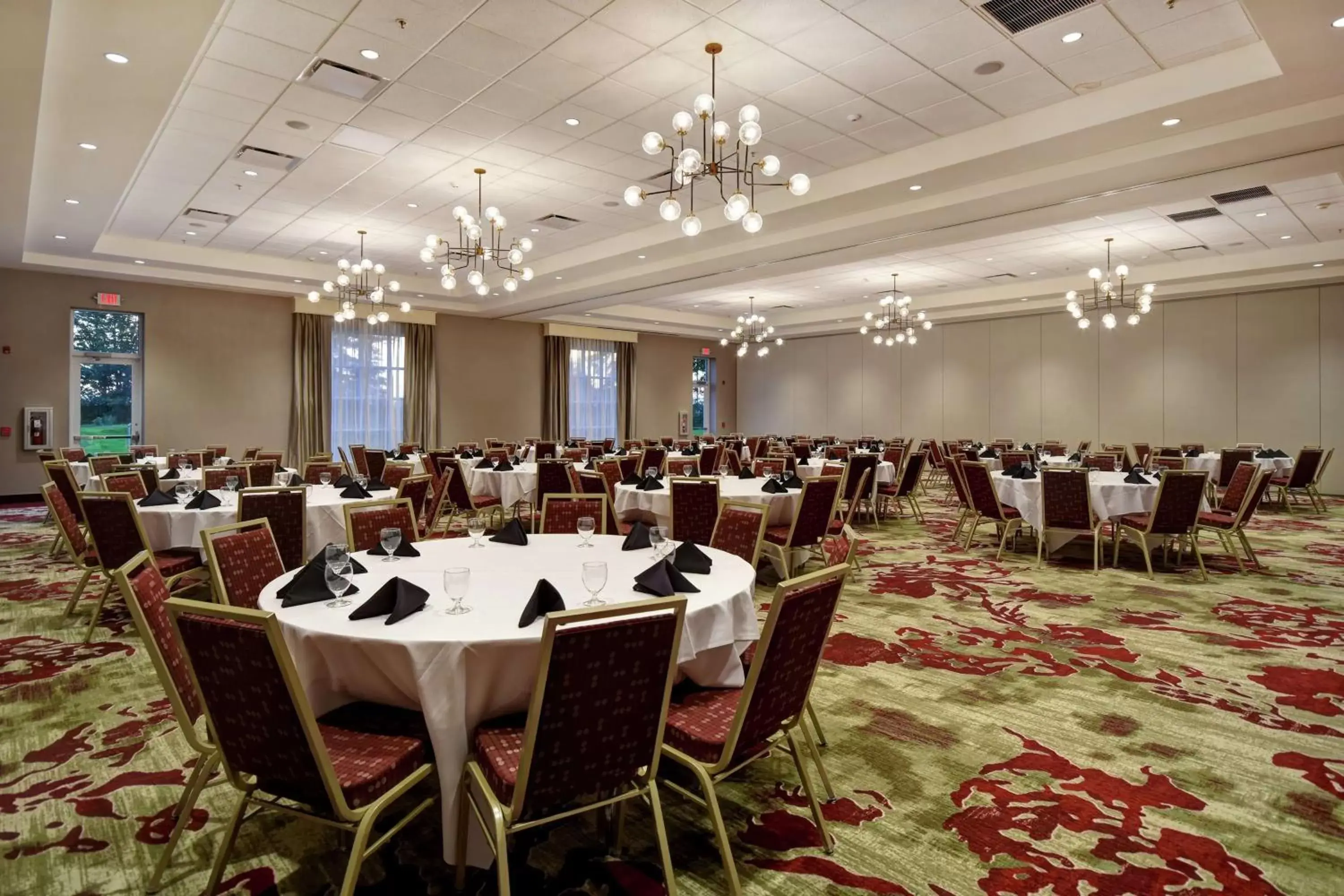 Dining area, Banquet Facilities in Hilton Garden Inn Lansing West, Mi