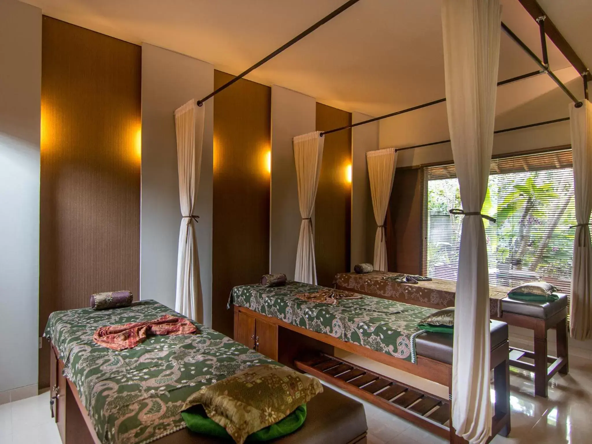 Massage, Bed in De Munut Balinese Resort