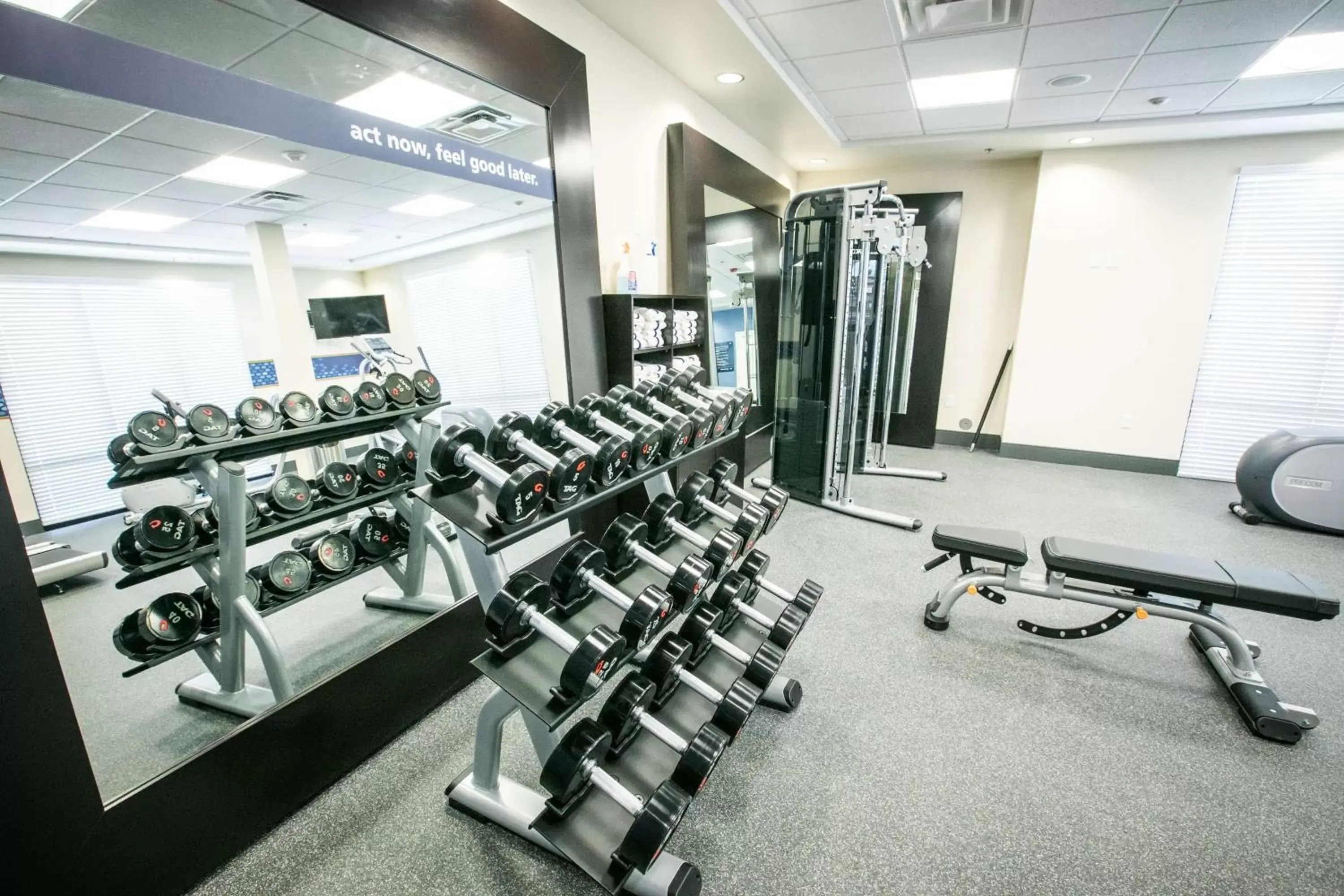 Fitness centre/facilities, Fitness Center/Facilities in Hampton Inn & Suites Tempe/Phoenix Airport, Az
