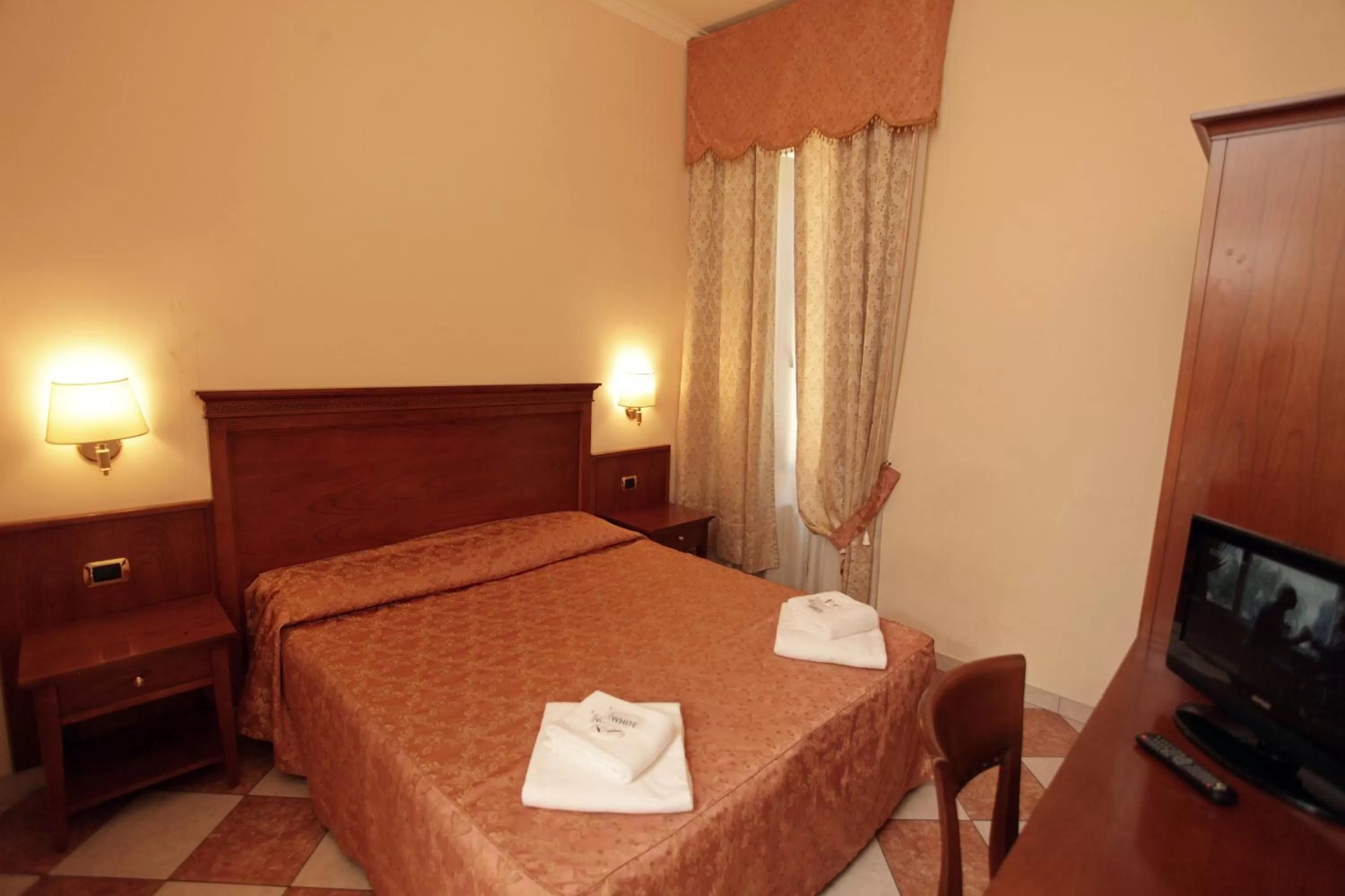 Bed in Hotel Hollywood