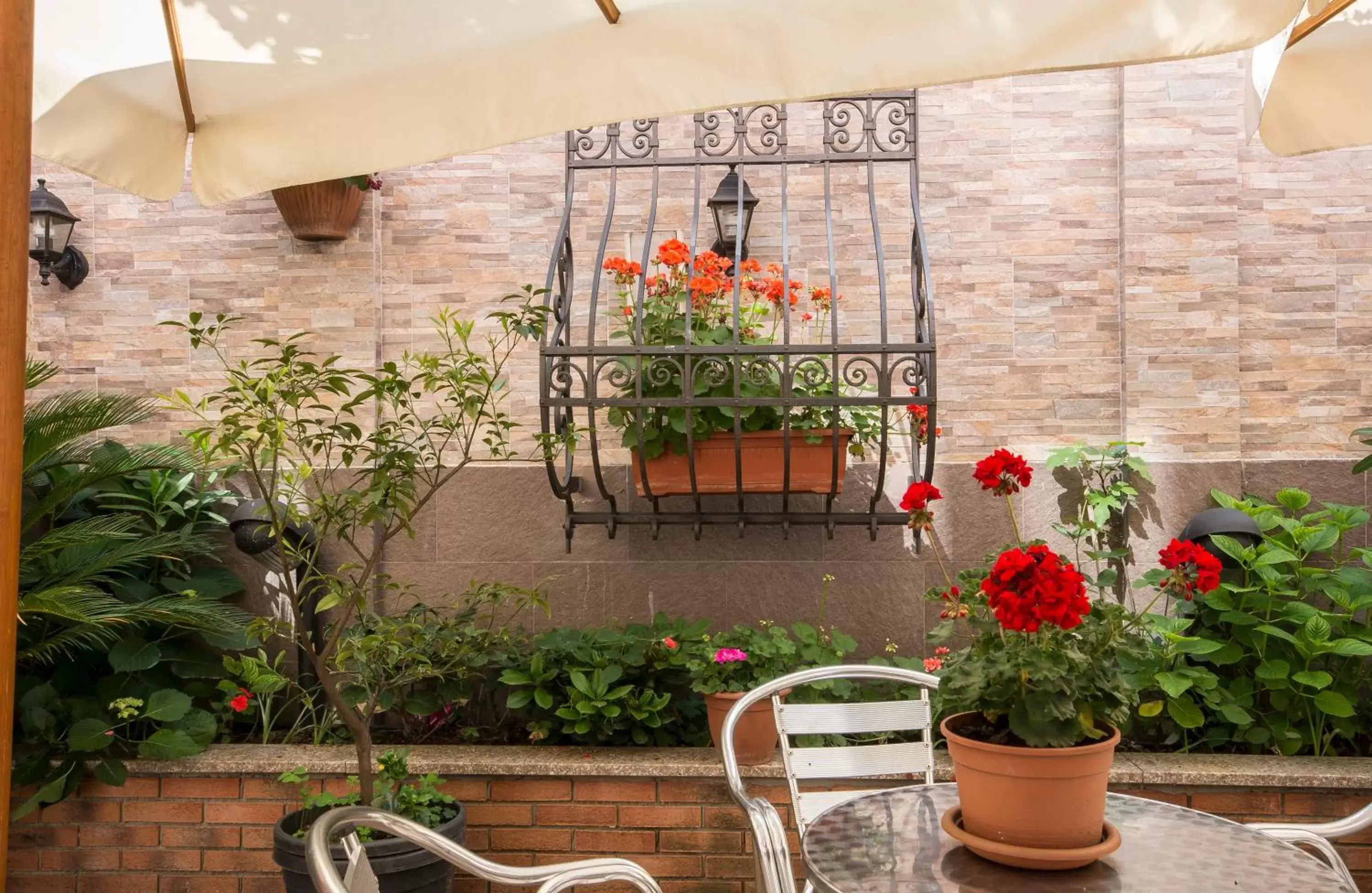 Patio in Hotel Vittoria