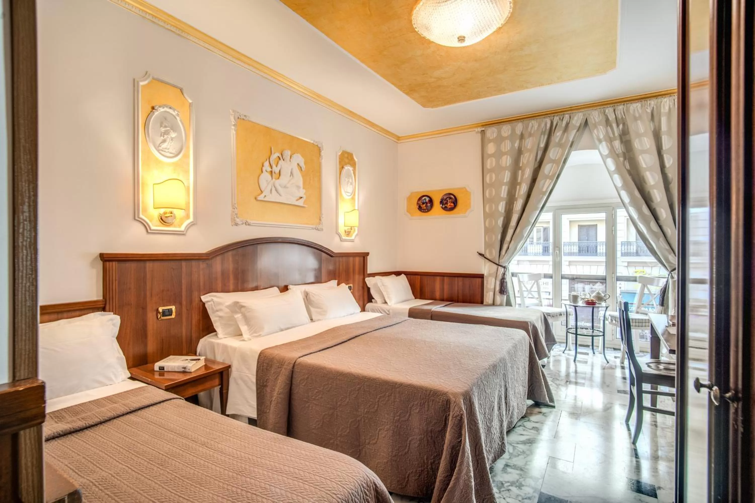 Bedroom, Bed in Nakissa Inn