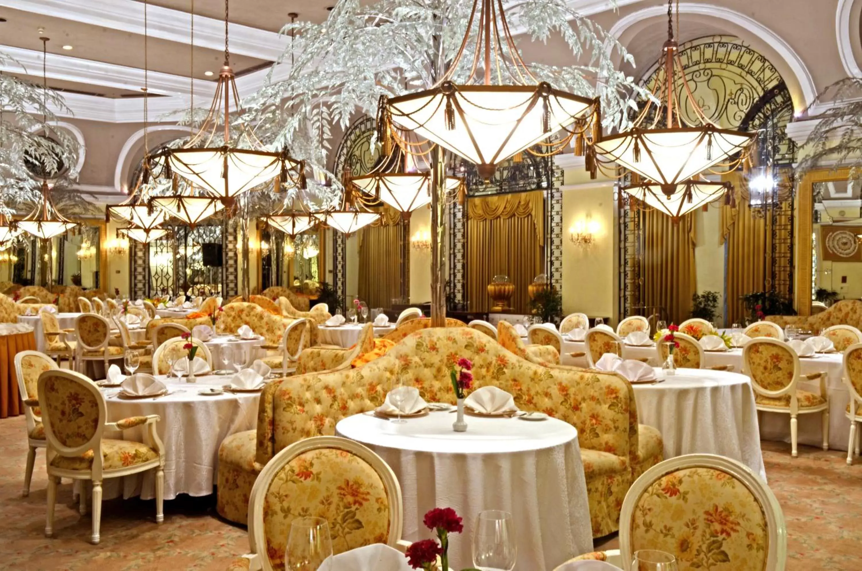 Restaurant/places to eat, Banquet Facilities in The Manila Hotel