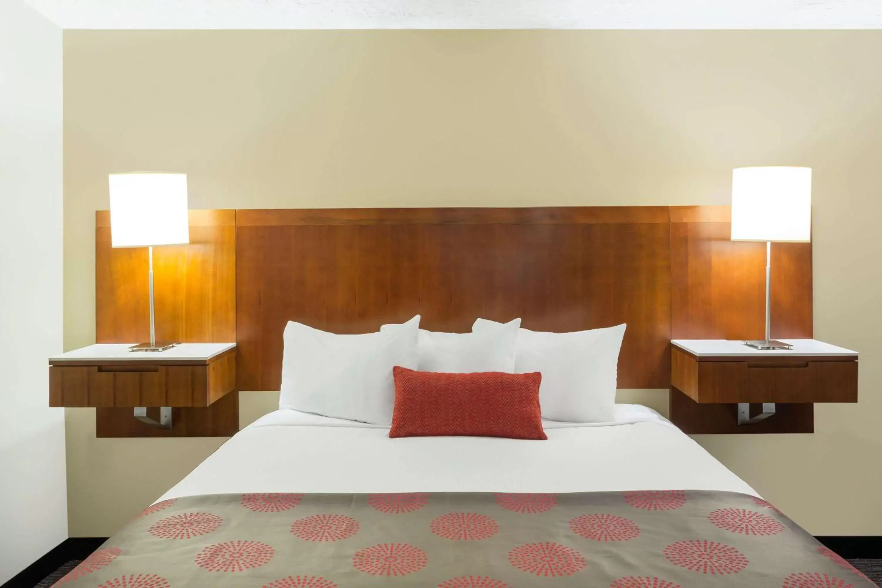 Photo of the whole room, Bed in Ramada by Wyndham Cedar City Photo of the whole room, Bed in Ramada by Wyndham Cedar City