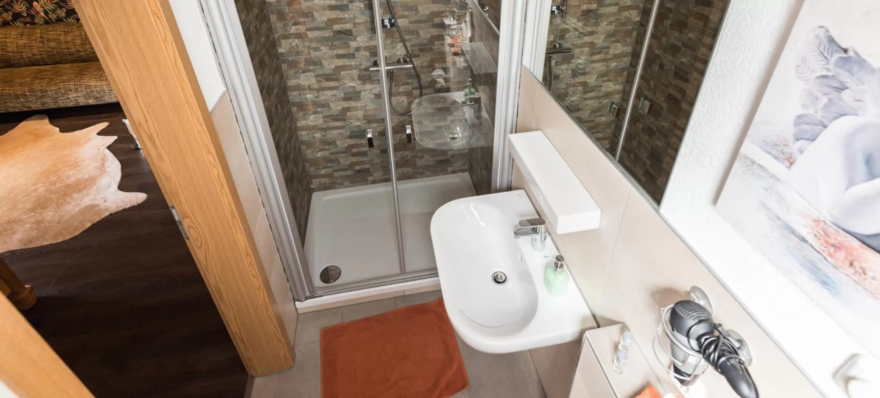 Bathroom in Engel Hotel Grill Bar