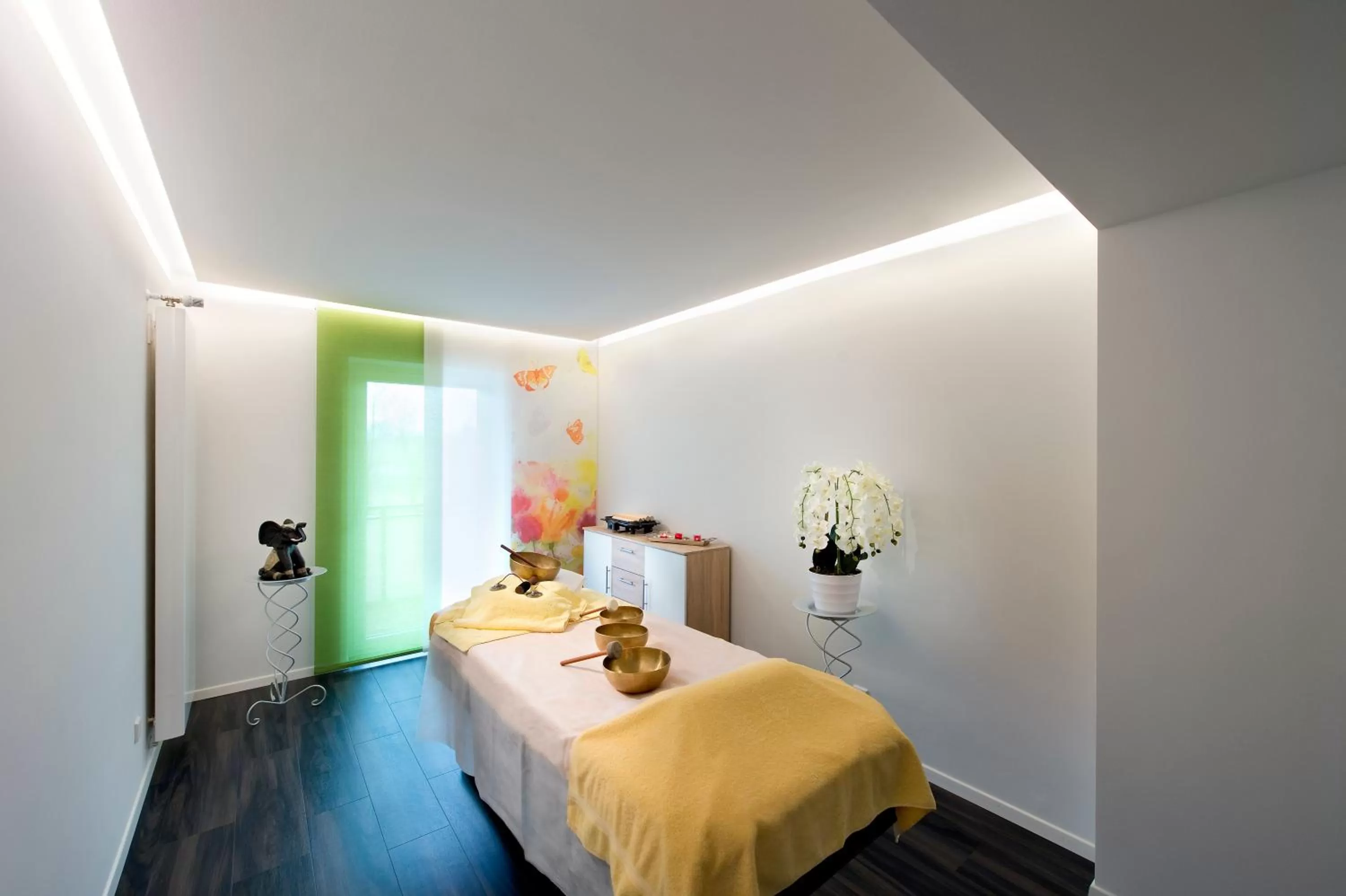 Massage, Bed in Parkhotel