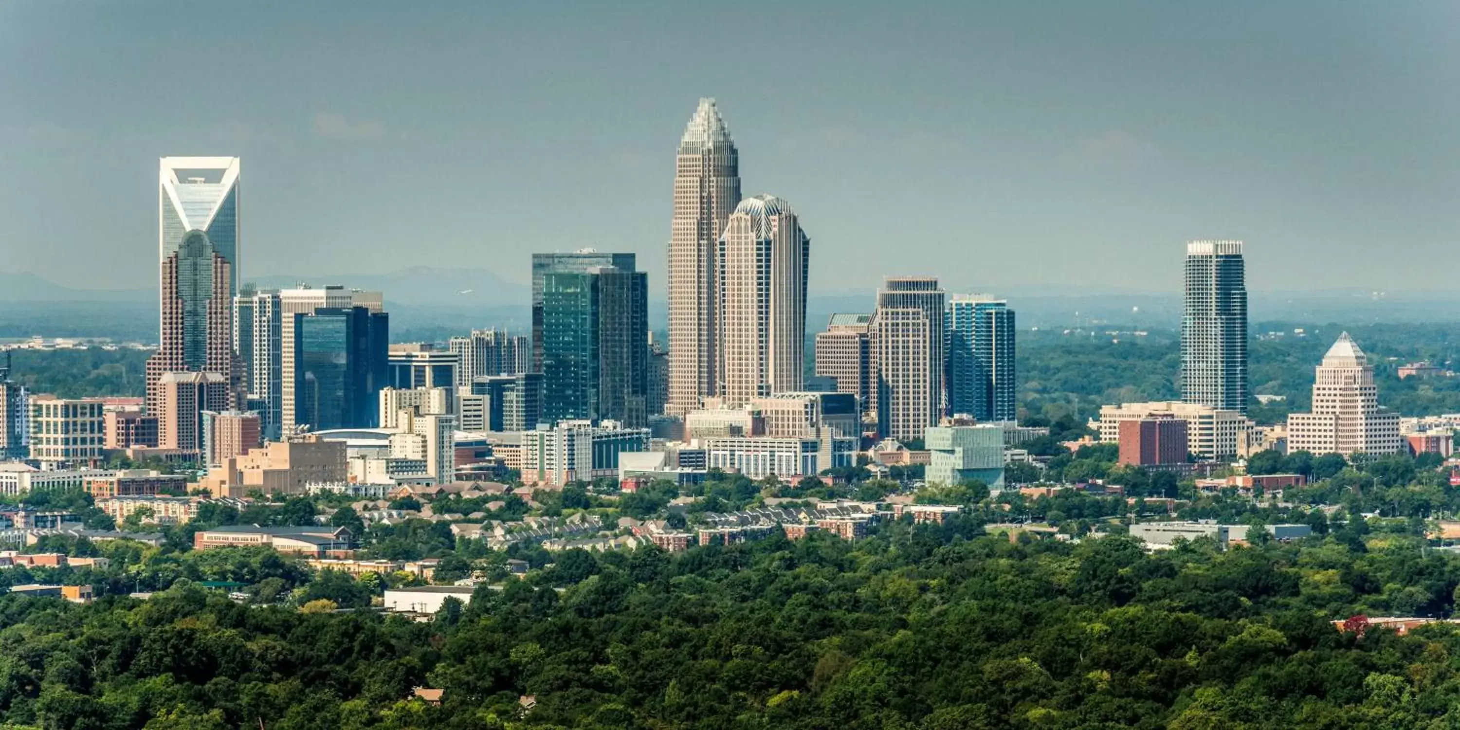 City view in Hyatt Place Charlotte Airport/Lake Pointe