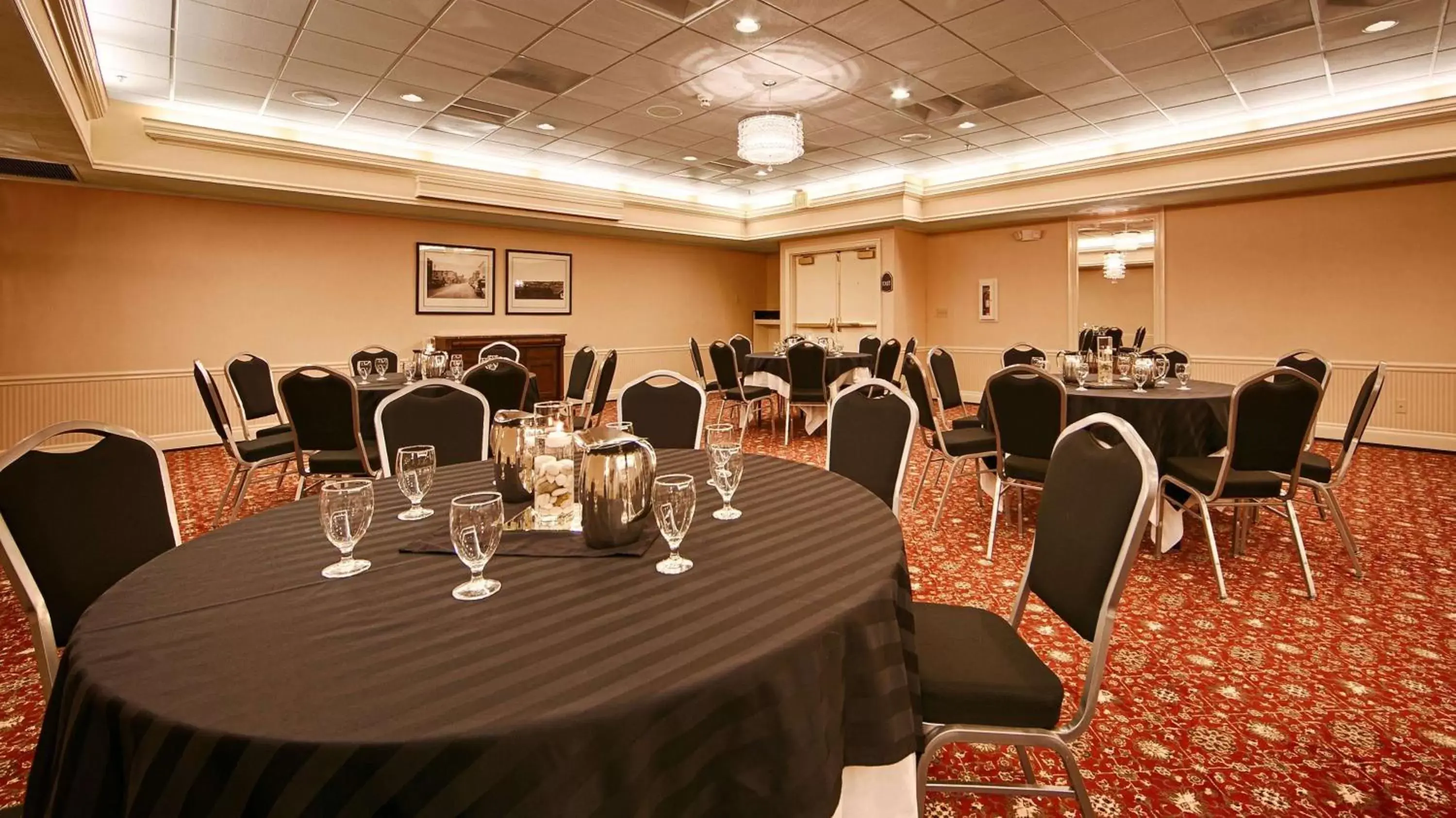 On site, Restaurant/Places to Eat in Best Western Premier Plaza Hotel and Conference Center