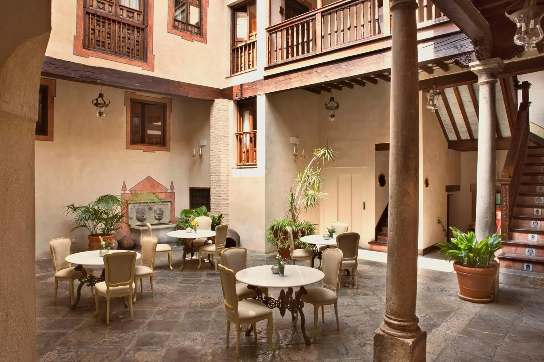 Property building, Restaurant/Places to Eat in Hotel Casa 1800 Granada