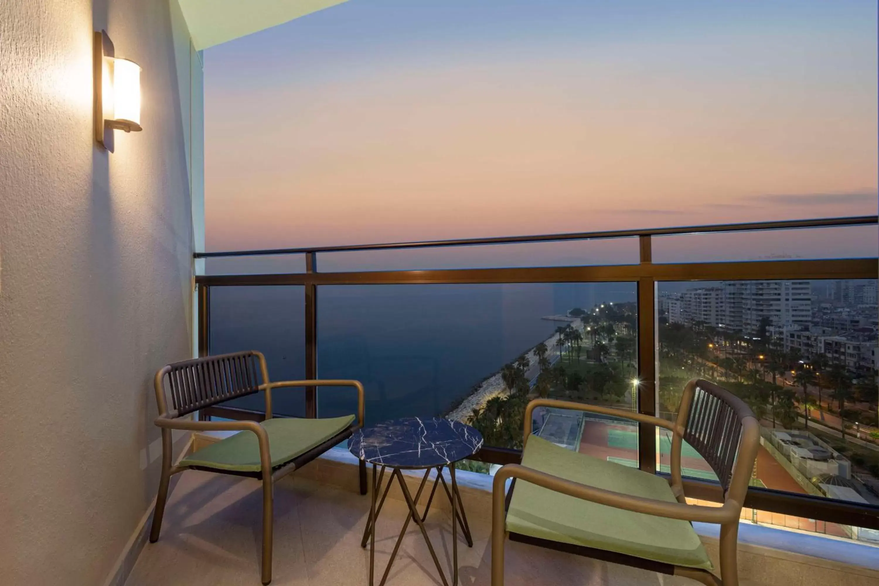 View (from property/room), Balcony/Terrace in Mersin HiltonSA