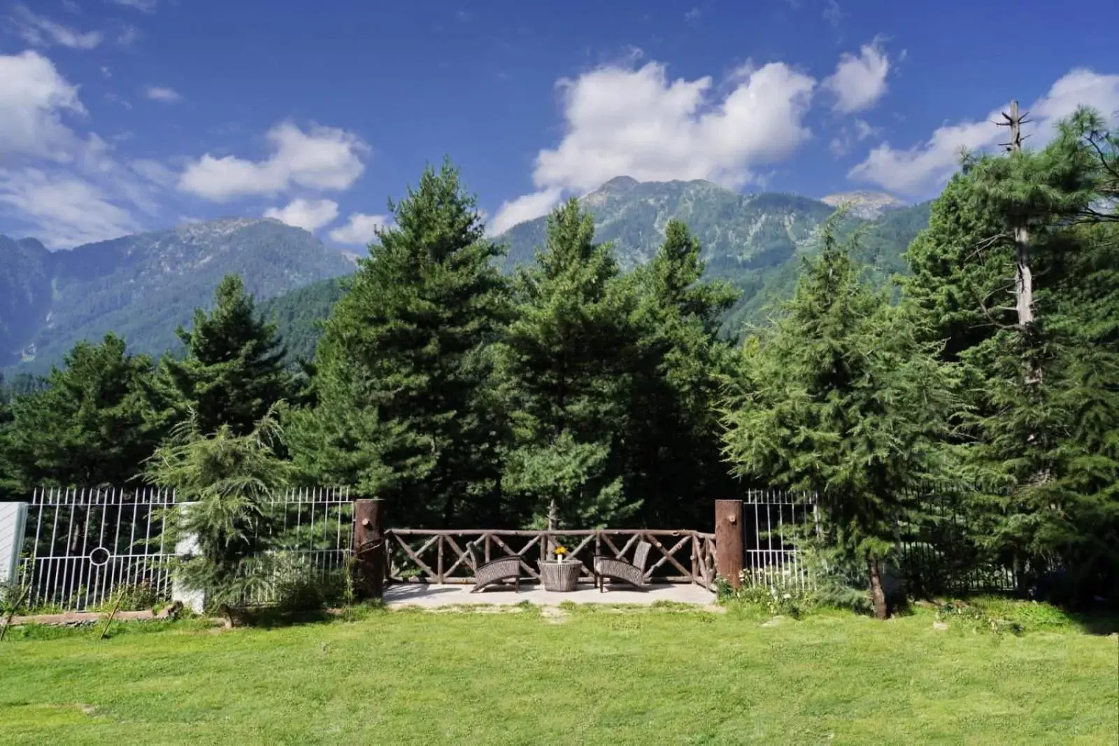 Mountain View in Radisson Golf Resort Pahalgam