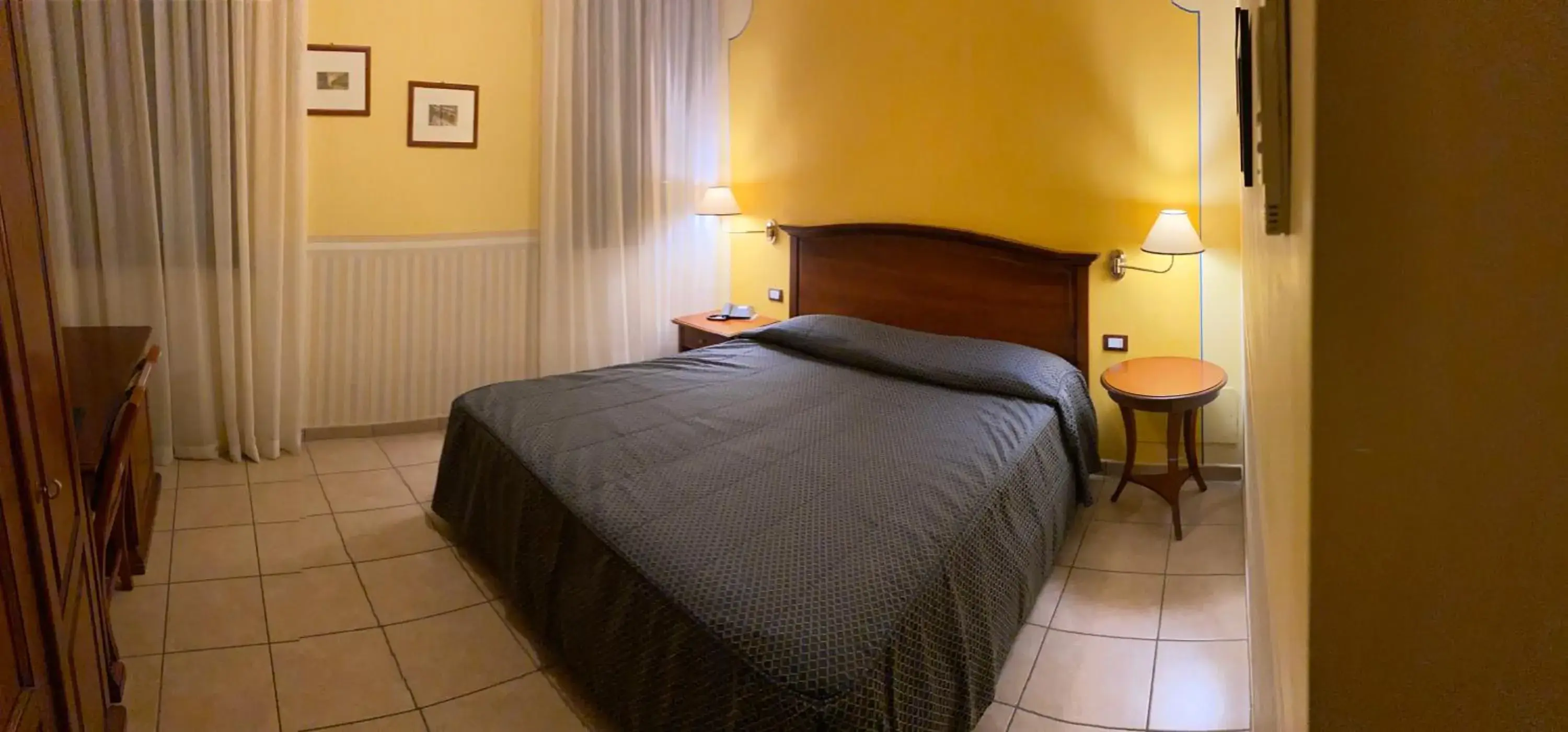 Bed in Locanda La Comacina