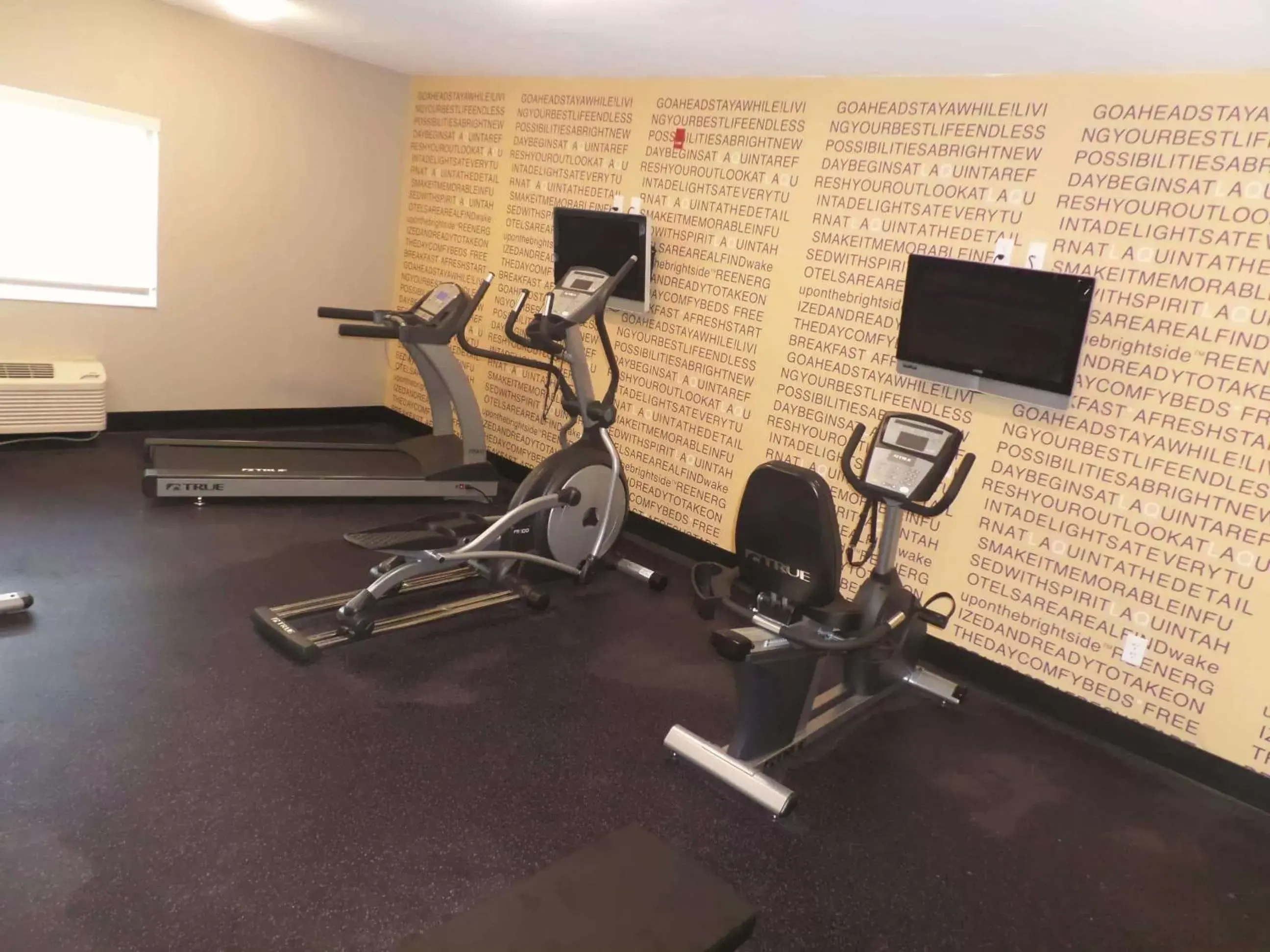 Fitness centre/facilities, Fitness Center/Facilities in La Quinta Inn by Wyndham Lincoln