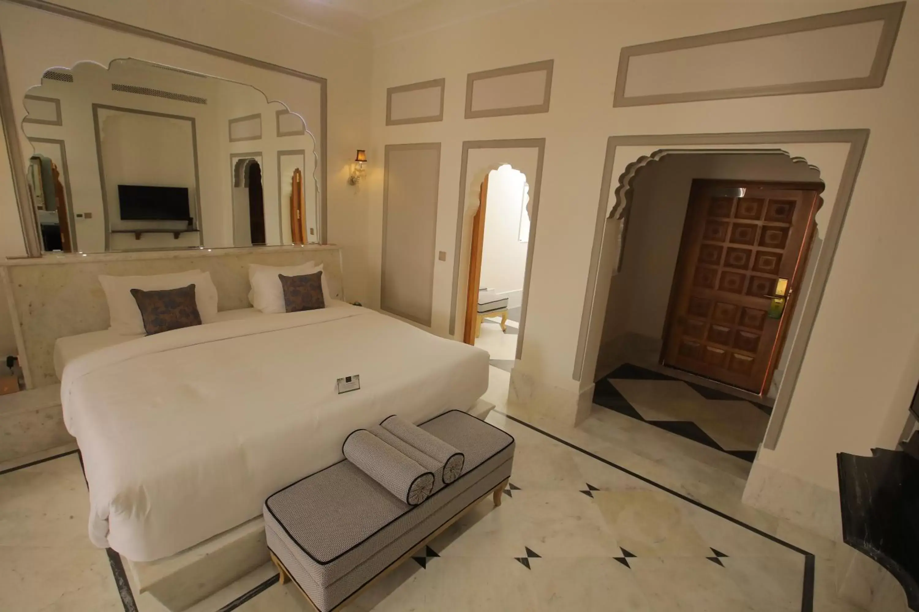 Bedroom, Bed in Buena Vista Luxury Garden Spa Resort