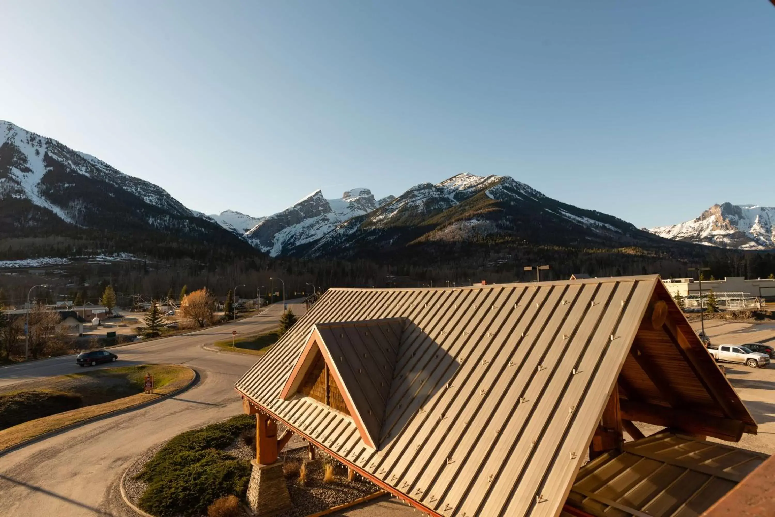 Photo of the whole room, Mountain View in Best Western Plus Fernie Mountain Lodge