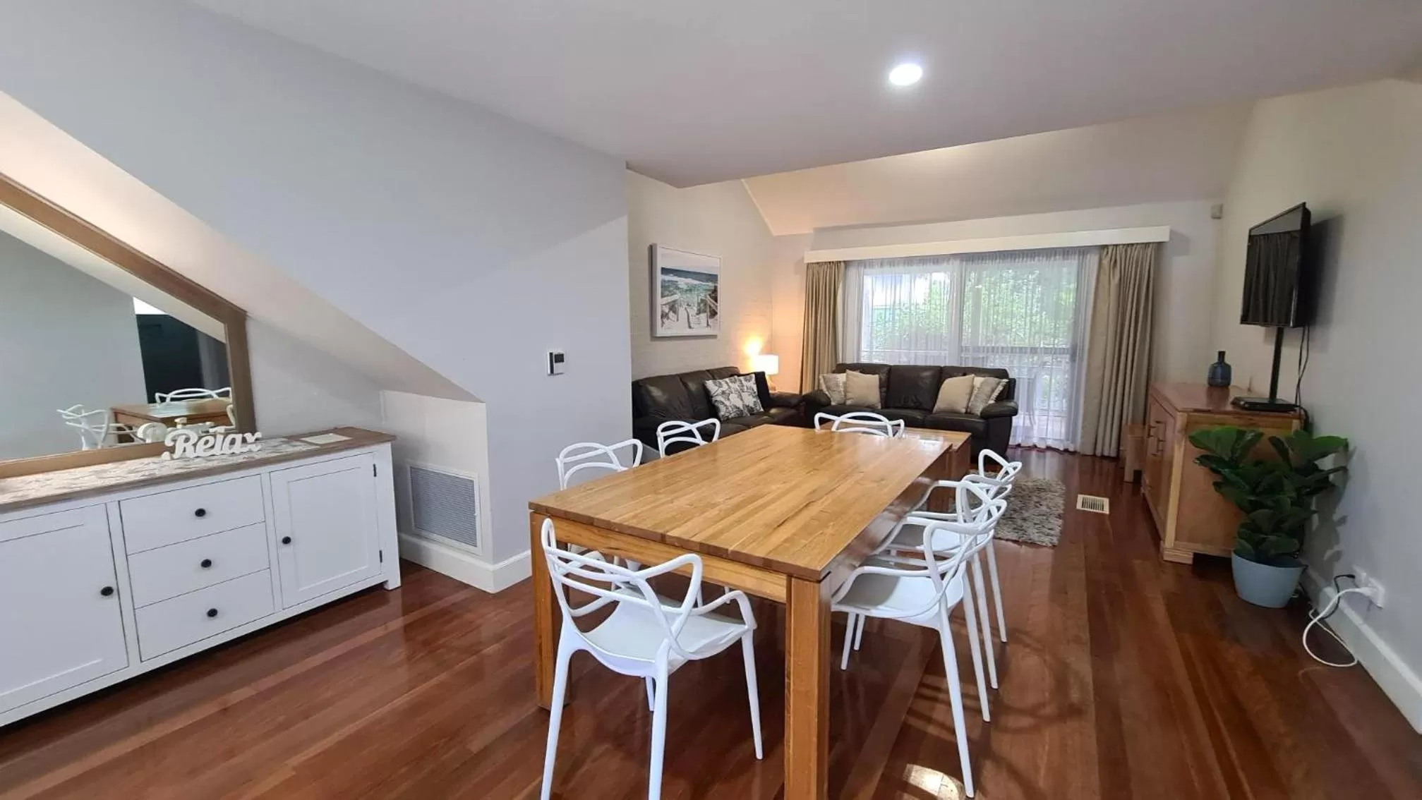 Living room in Stay At Raffertys Resort