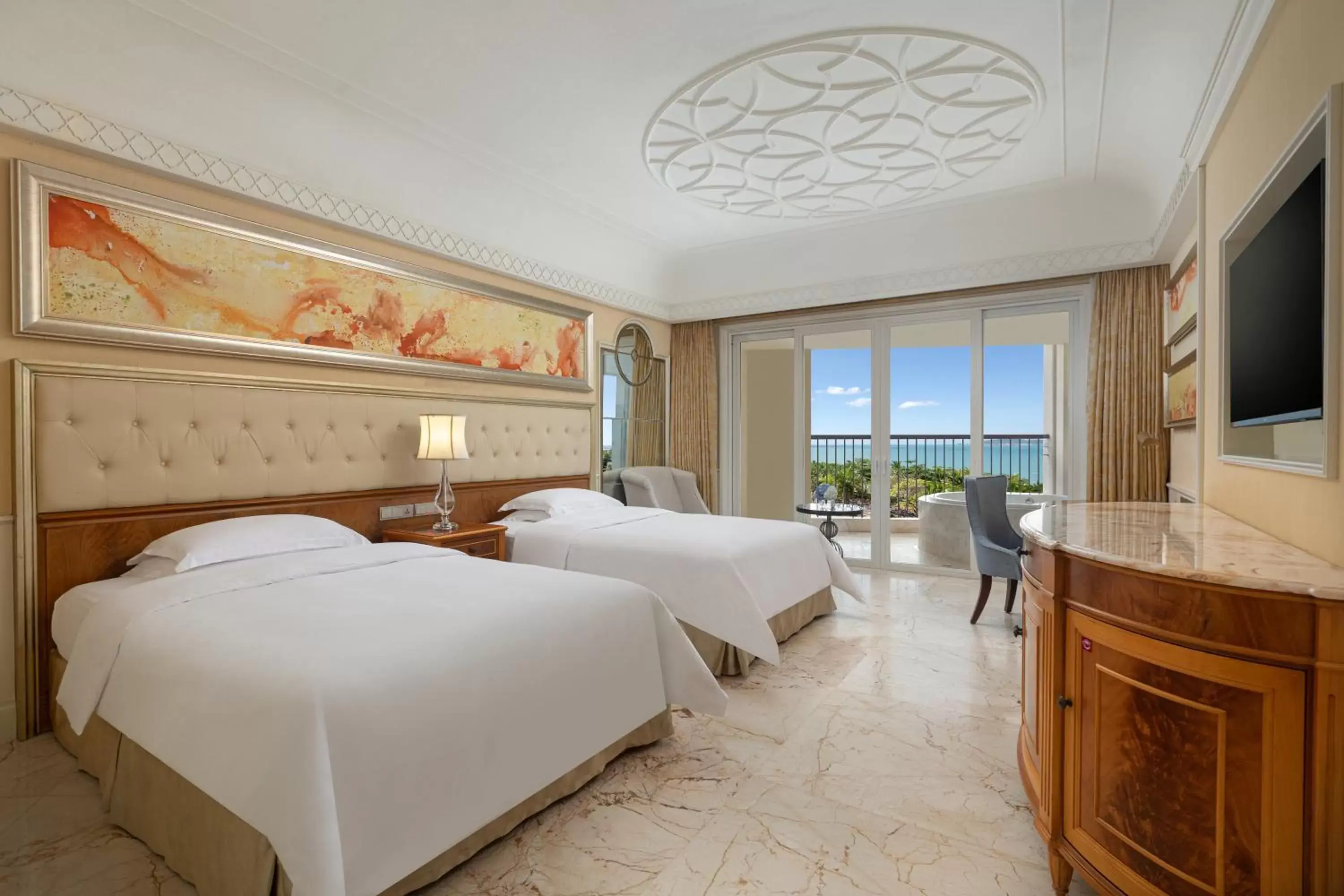 Bedroom in Crowne Plaza Resort Sanya Bay, an IHG Hotel