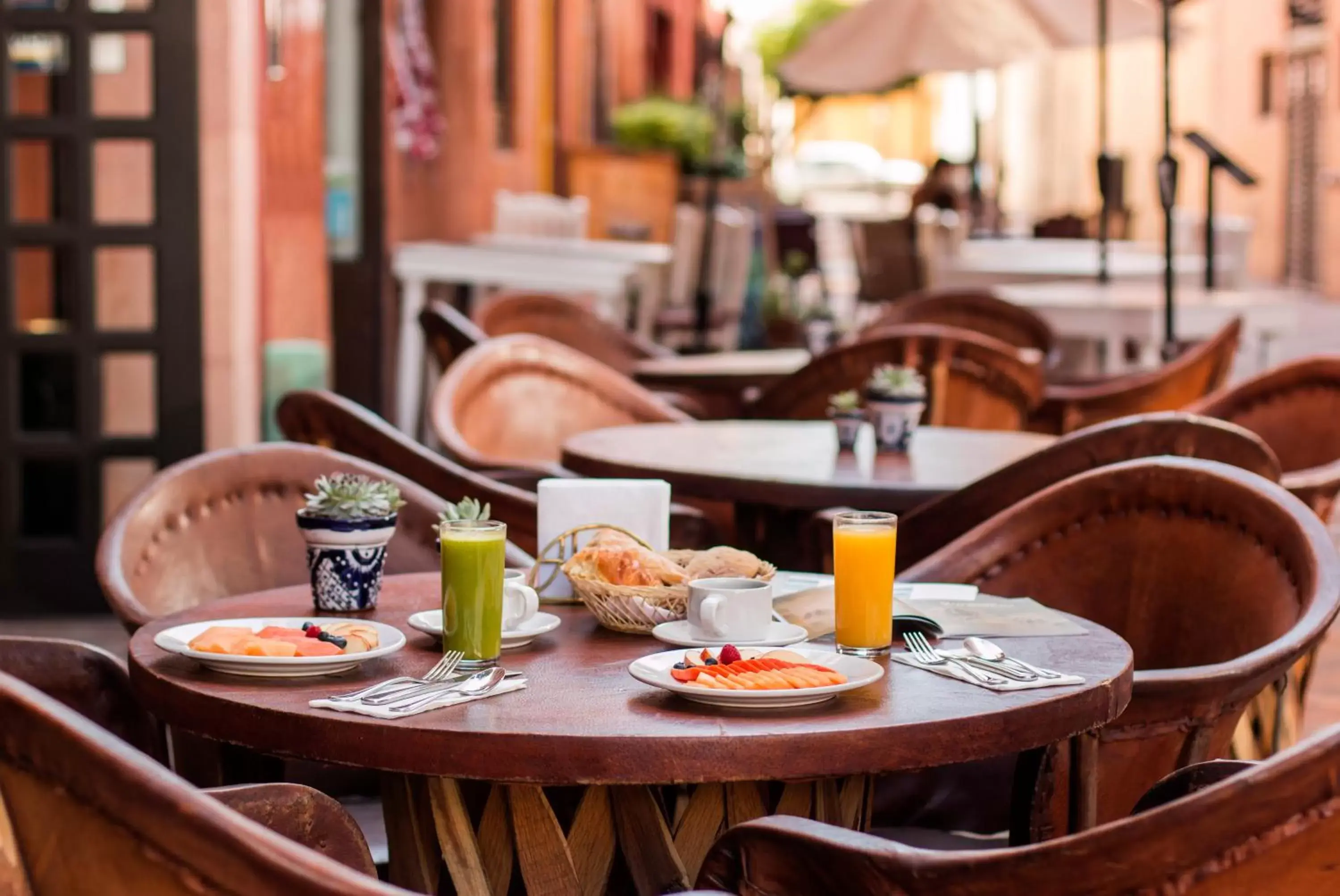 Breakfast, Restaurant/Places to Eat in Hotel Rio Queretaro