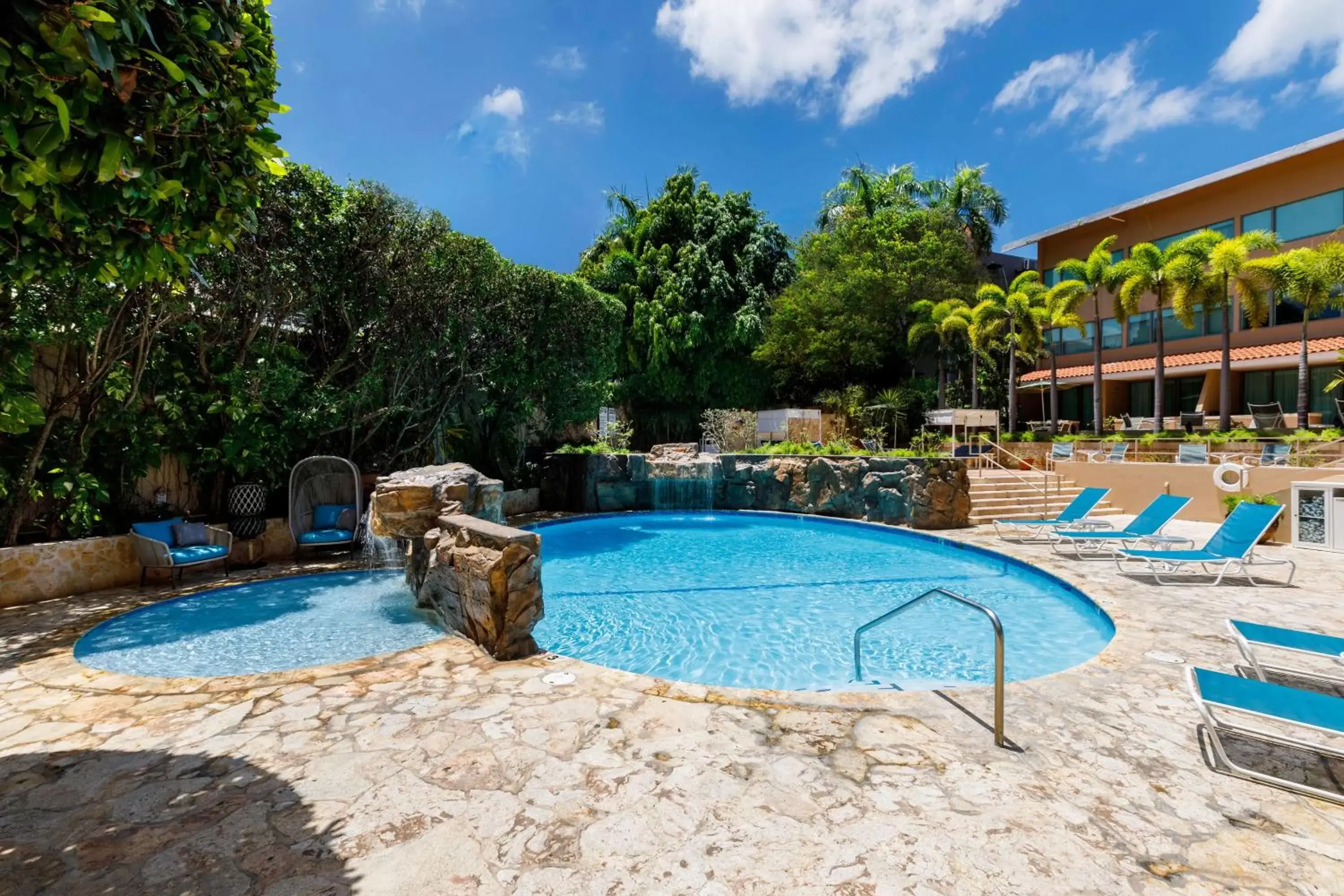 Pool view, Swimming Pool in DoubleTree by Hilton San Juan