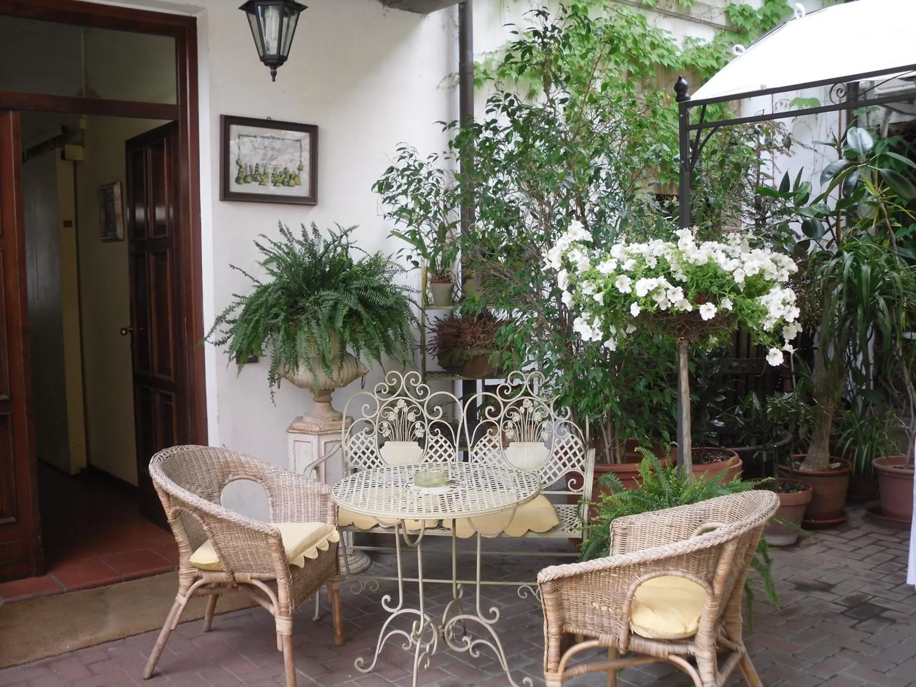 Seating Area in Albergo Selvatico