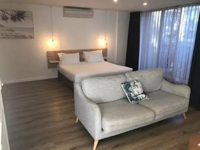 Deluxe King Room in Wyndham Resort Torquay
