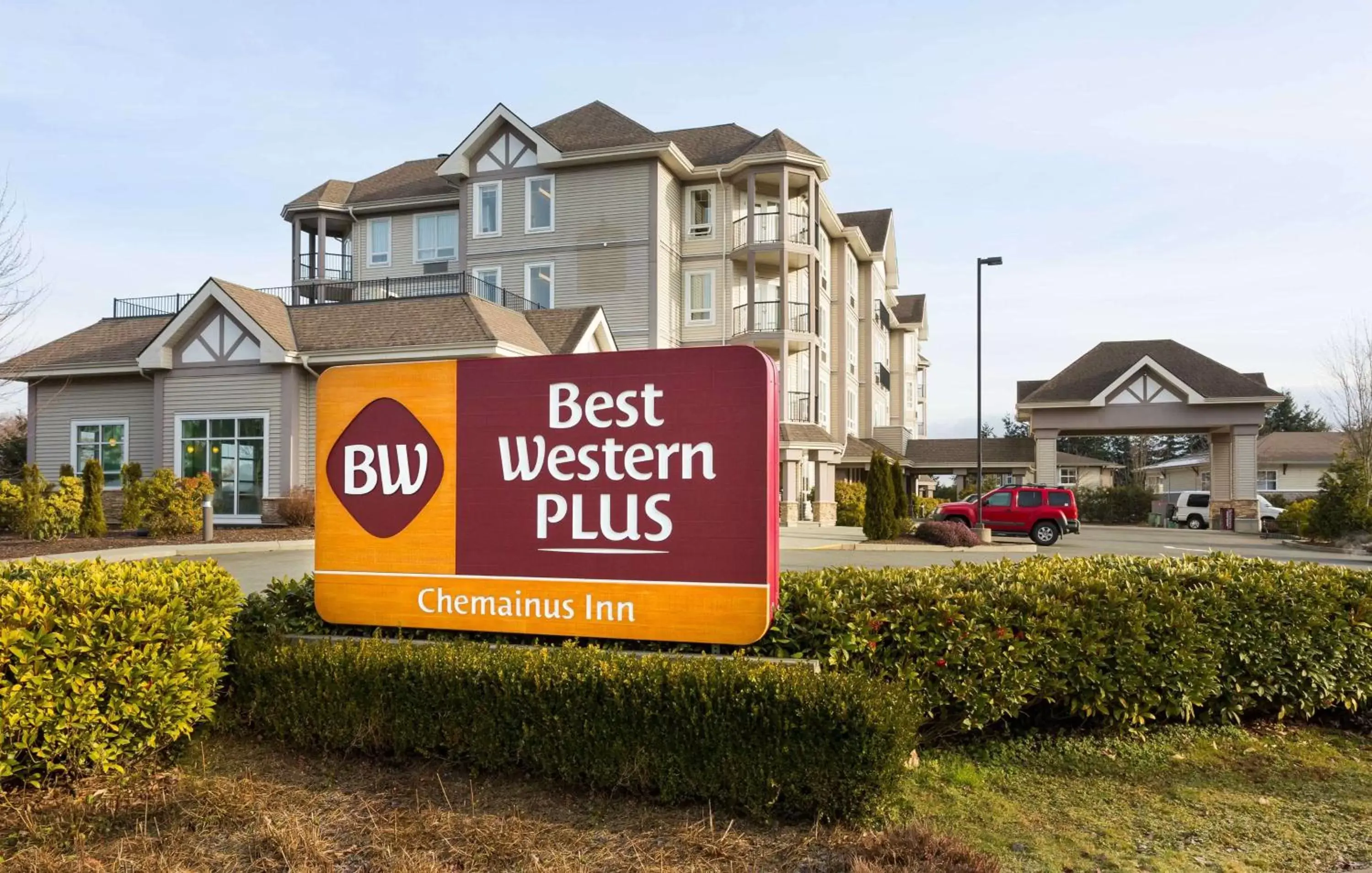 Property Building in Best Western PLUS Chemainus Inn