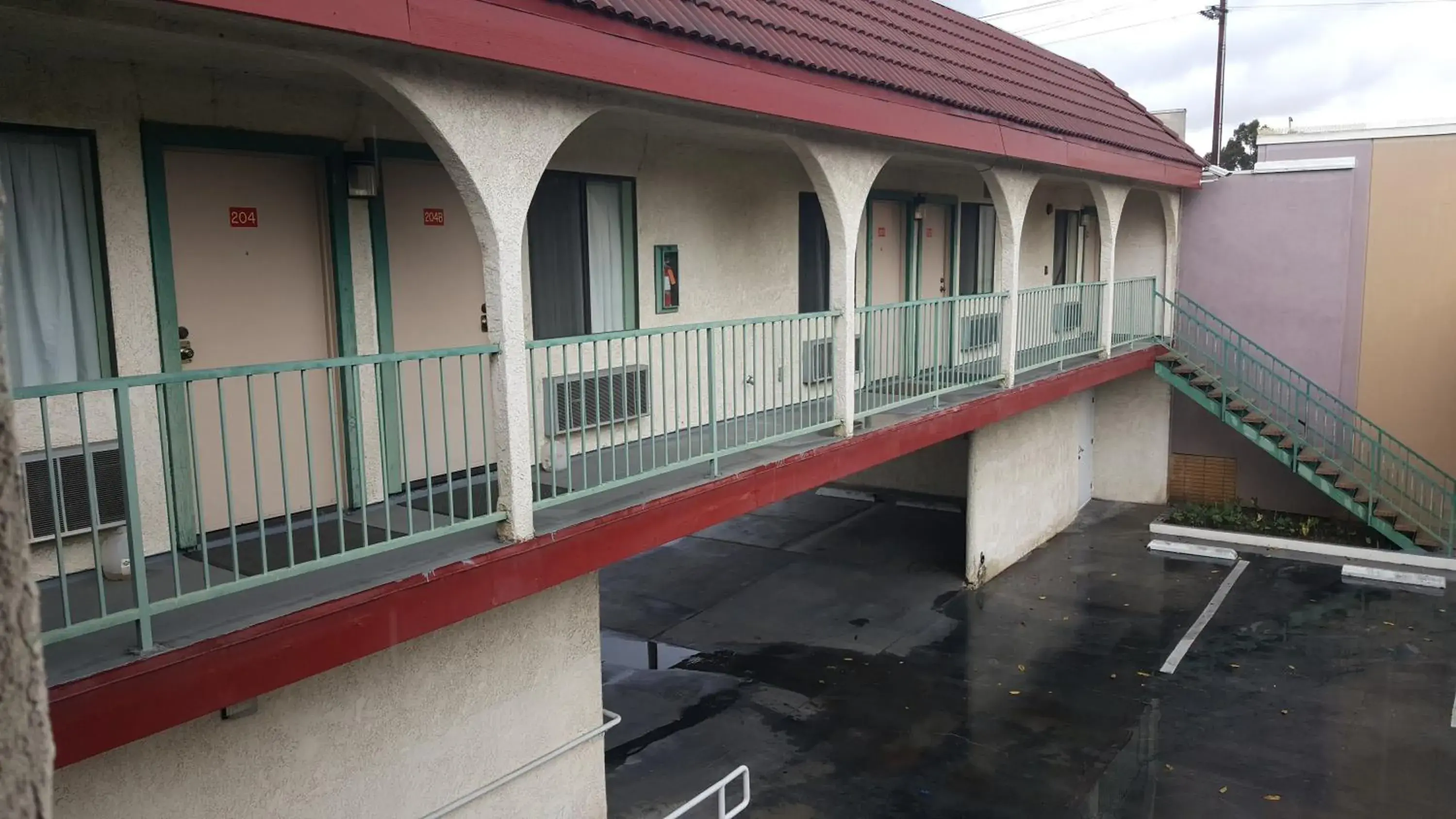 Property building, Balcony/Terrace in Flamingo Inn Long Beach