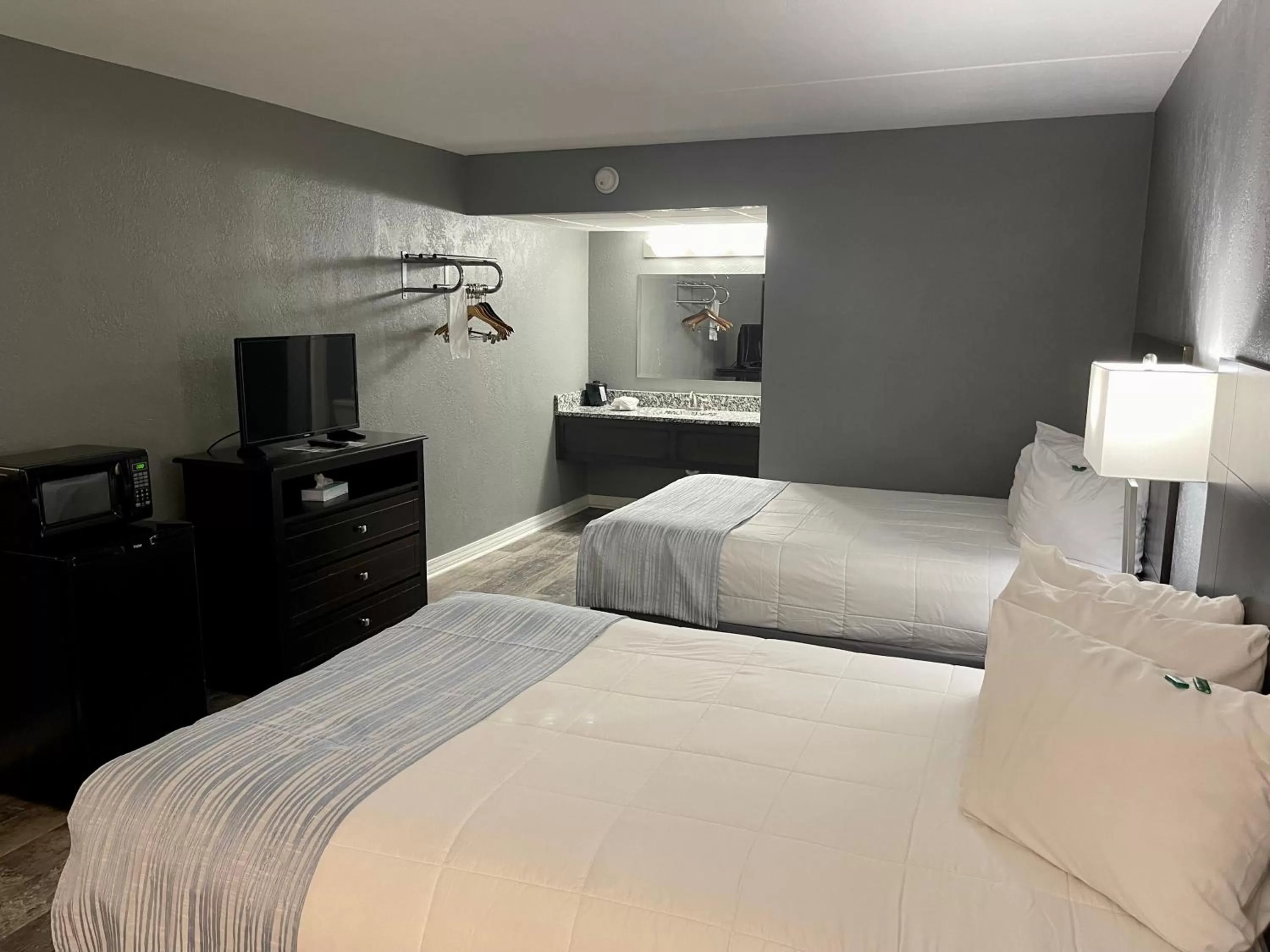 Bedroom, Bed in Lake Norfork Resort