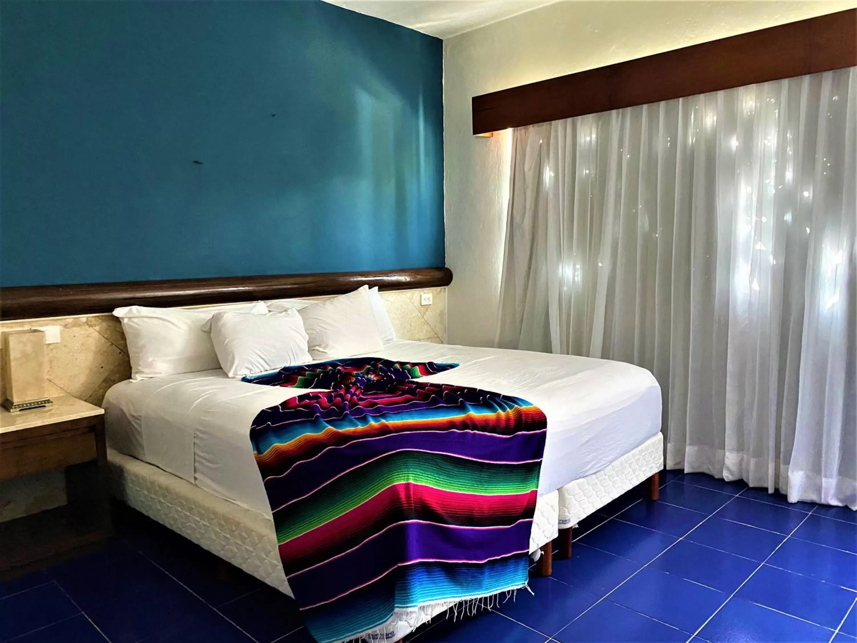 Bed in Hotel Mariachi by Kavia 5th Av