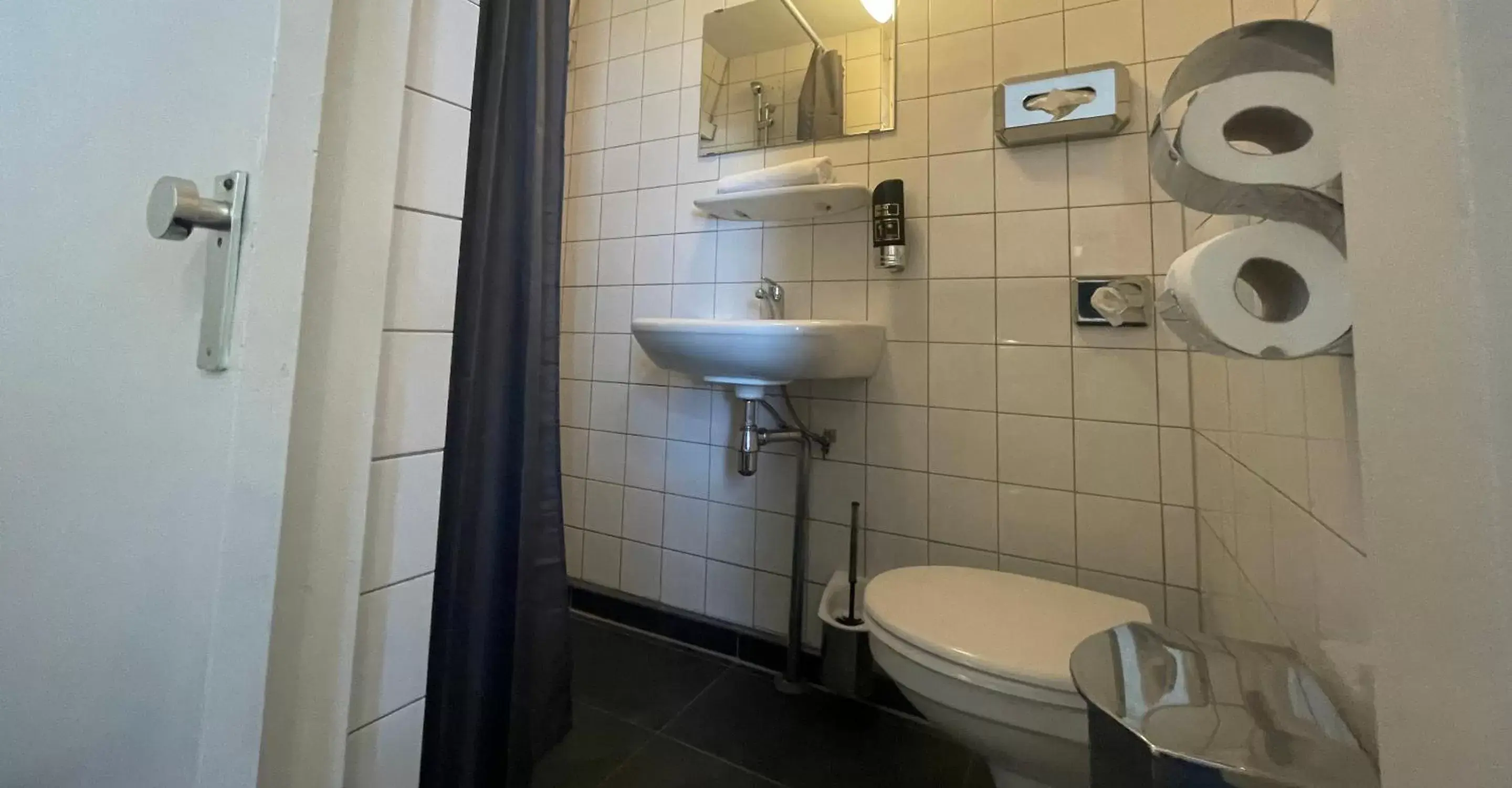Bathroom in City Hotel
