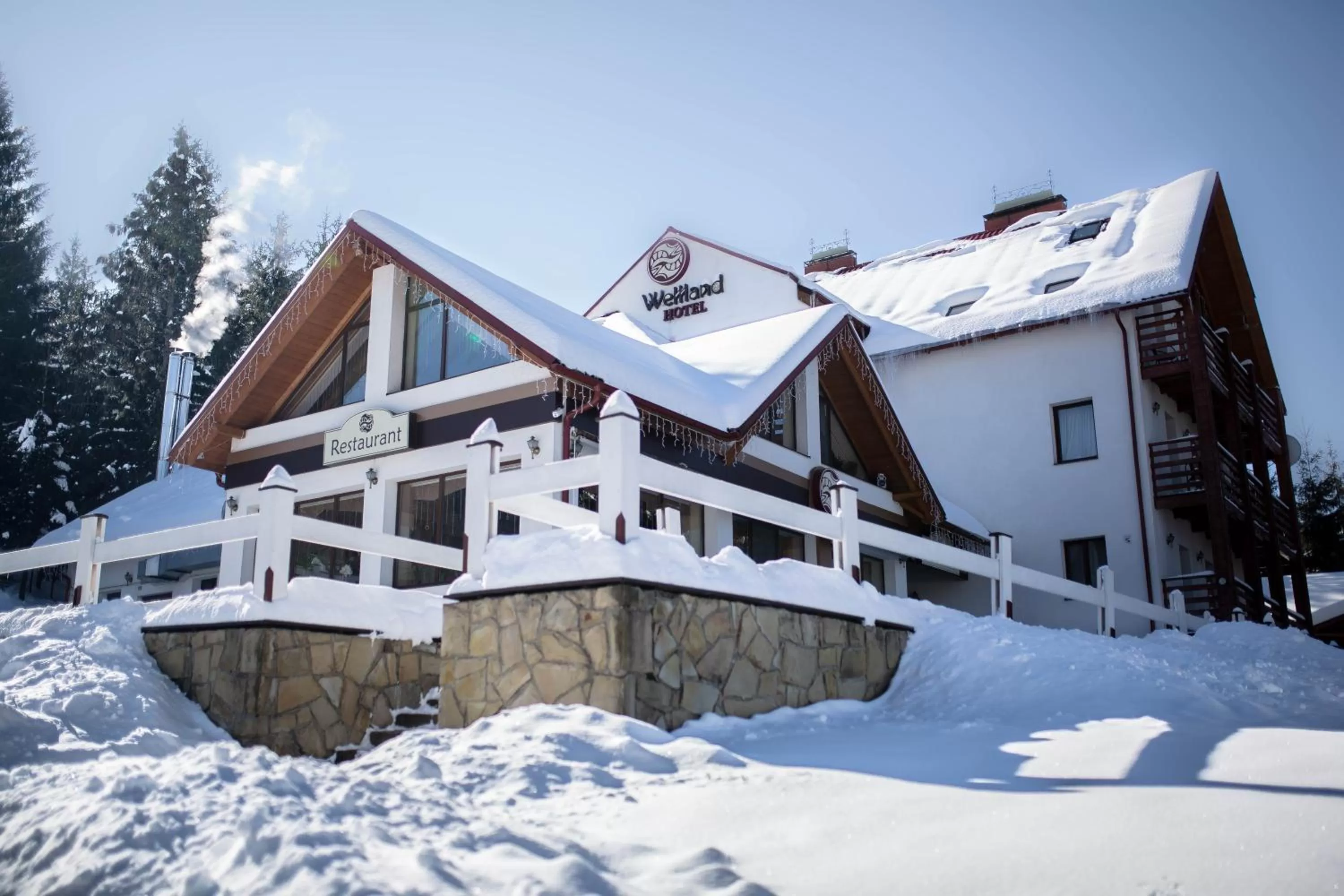Property building, Winter in Wellland Hotel